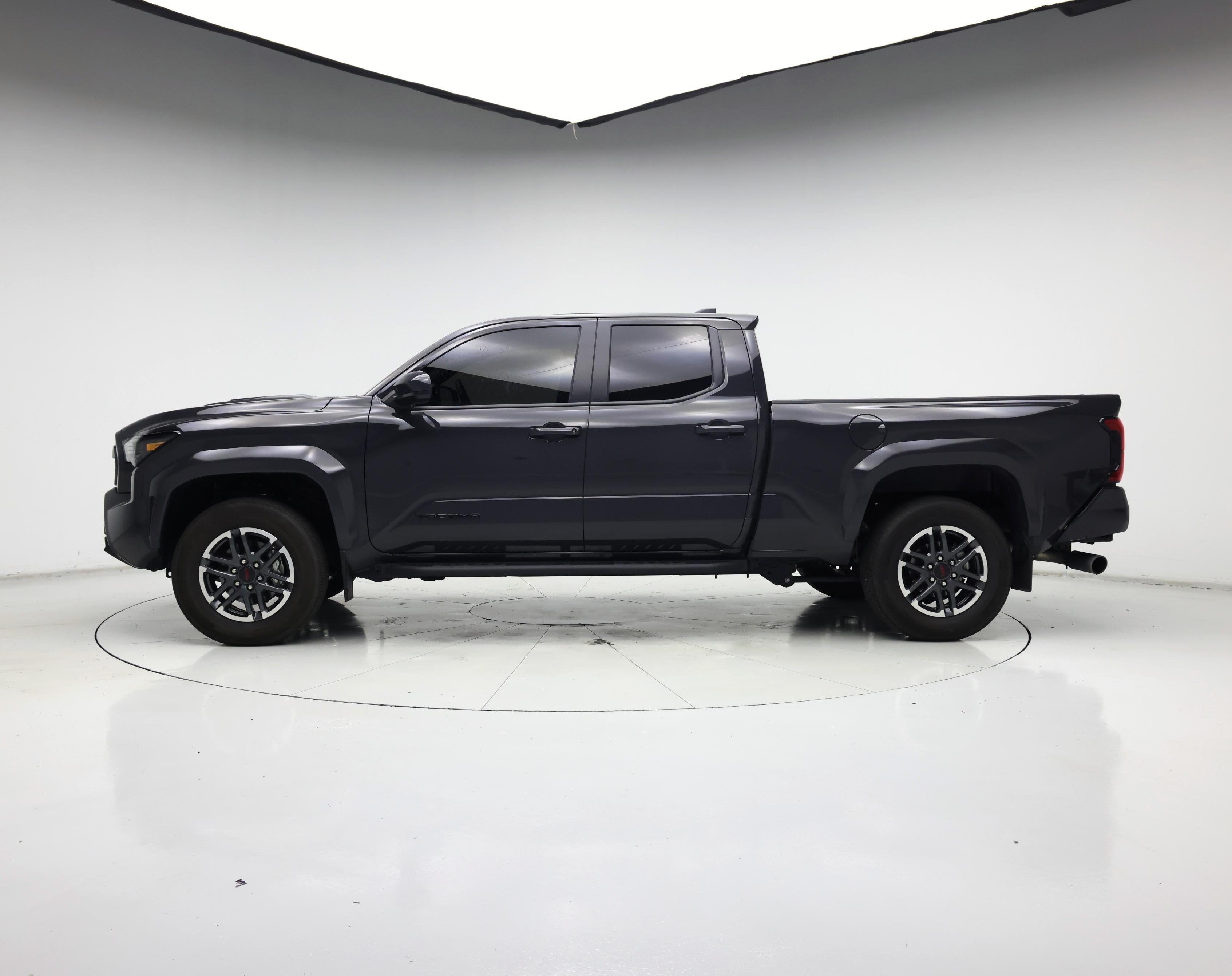 Thumbnail: 2024 Toyota Tacoma - 3