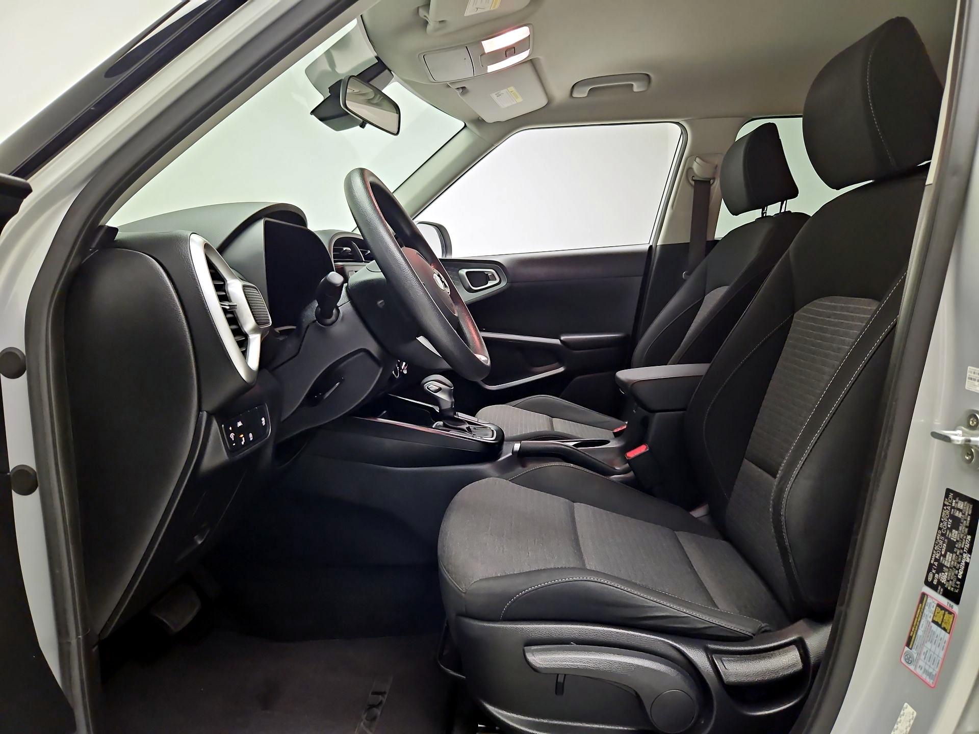 Thumbnail: 2020 Kia Soul - 11