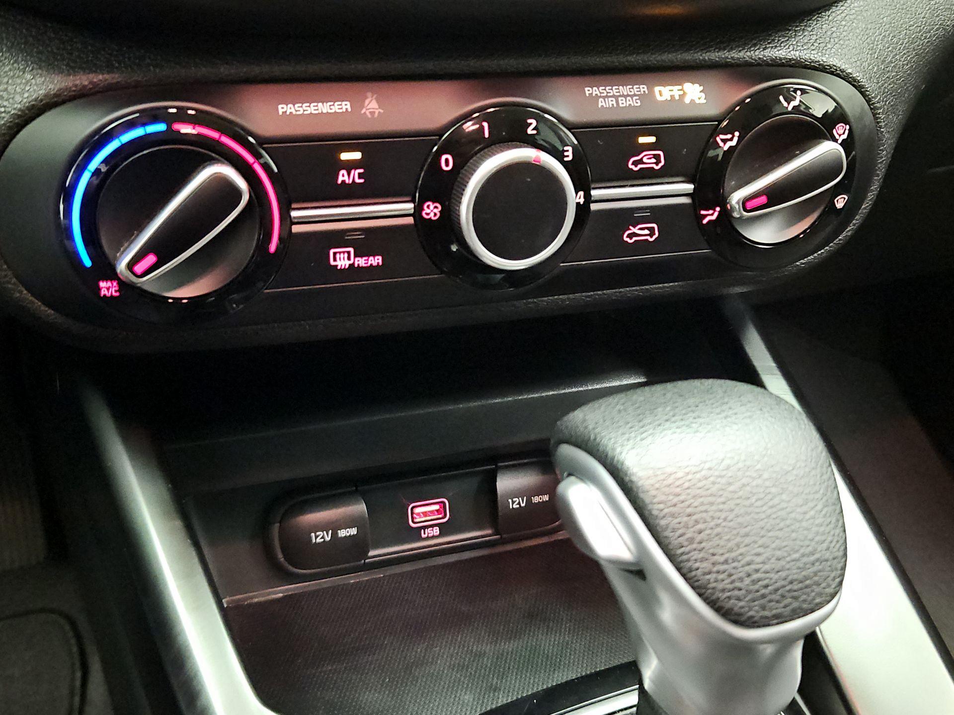 Thumbnail: 2020 Kia Soul - 16