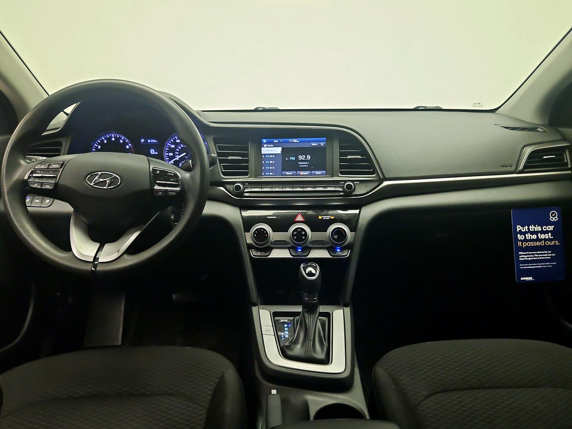 Thumbnail: 2019 Hyundai Elantra - 9