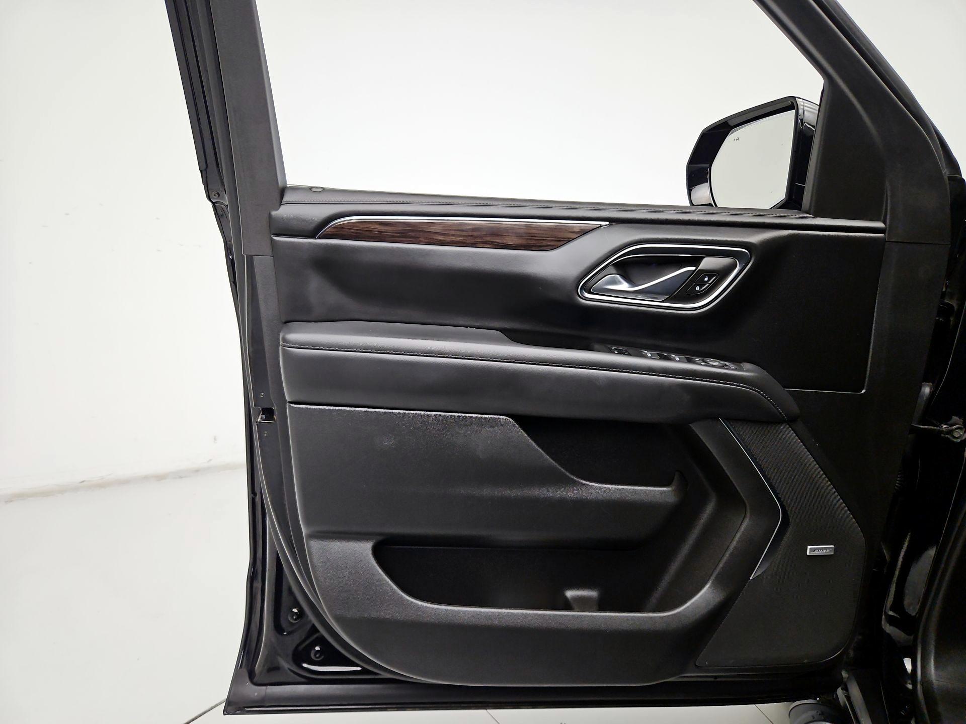 Thumbnail: 2023 Chevrolet Tahoe - 12