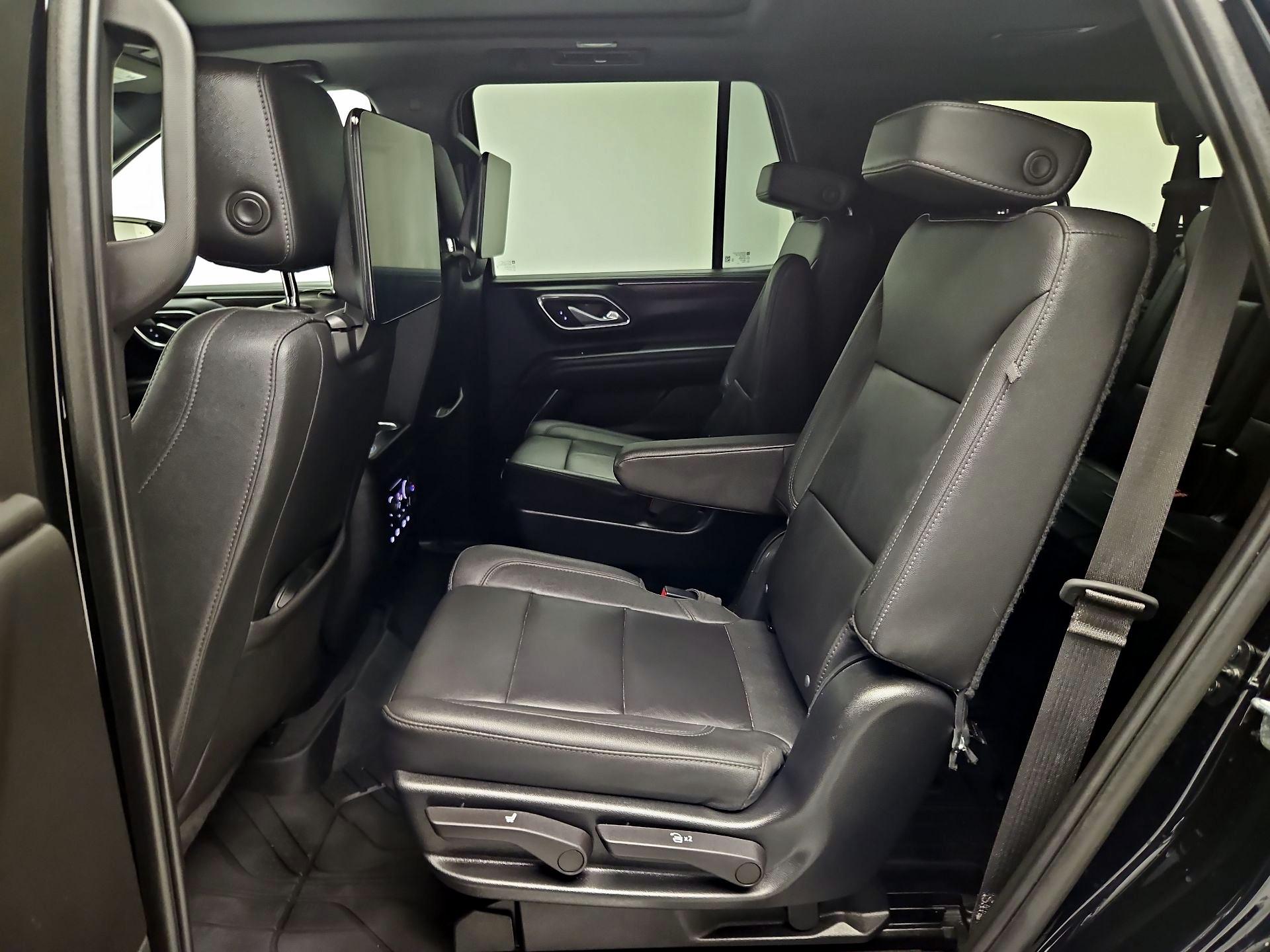 Thumbnail: 2023 Chevrolet Tahoe - 17
