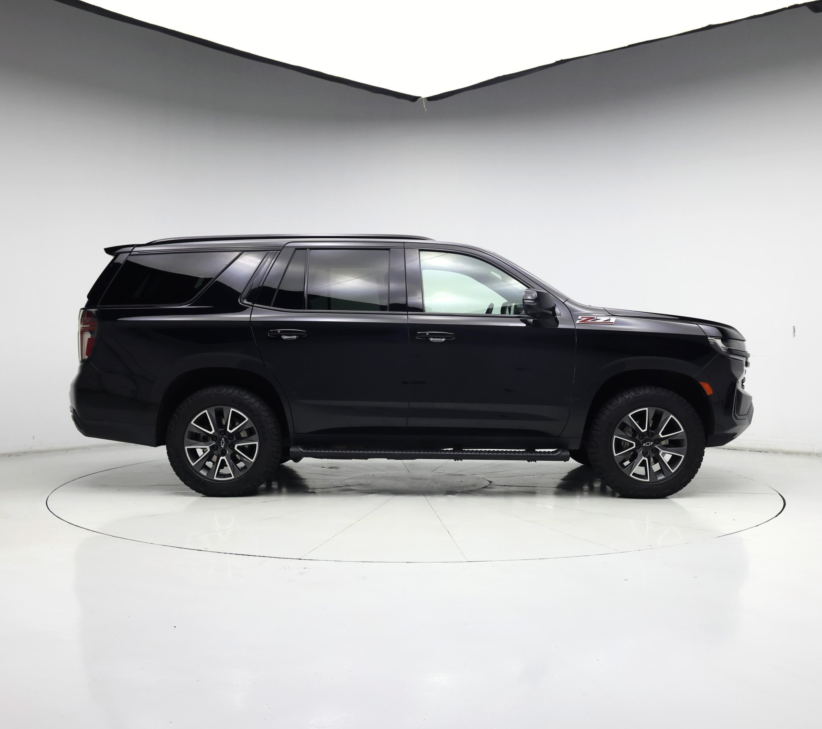 Thumbnail: 2023 Chevrolet Tahoe - 7