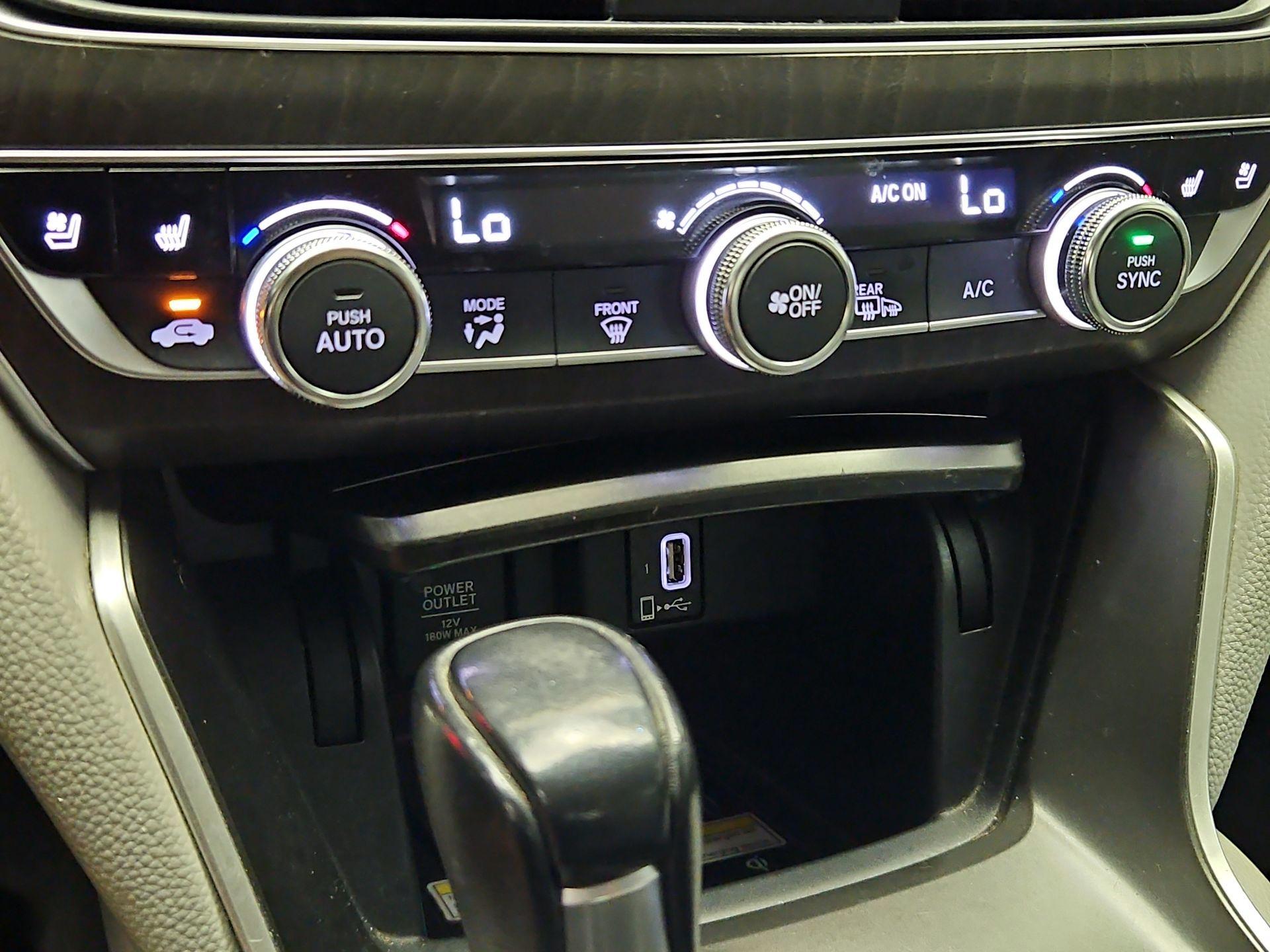 Thumbnail: 2018 Honda Accord - 16