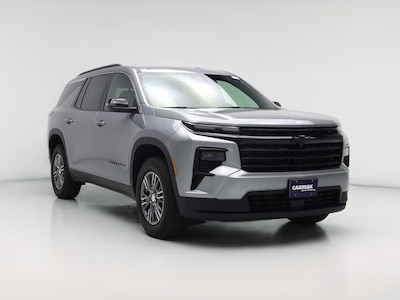 Gray 2025 Chevrolet Traverse LT