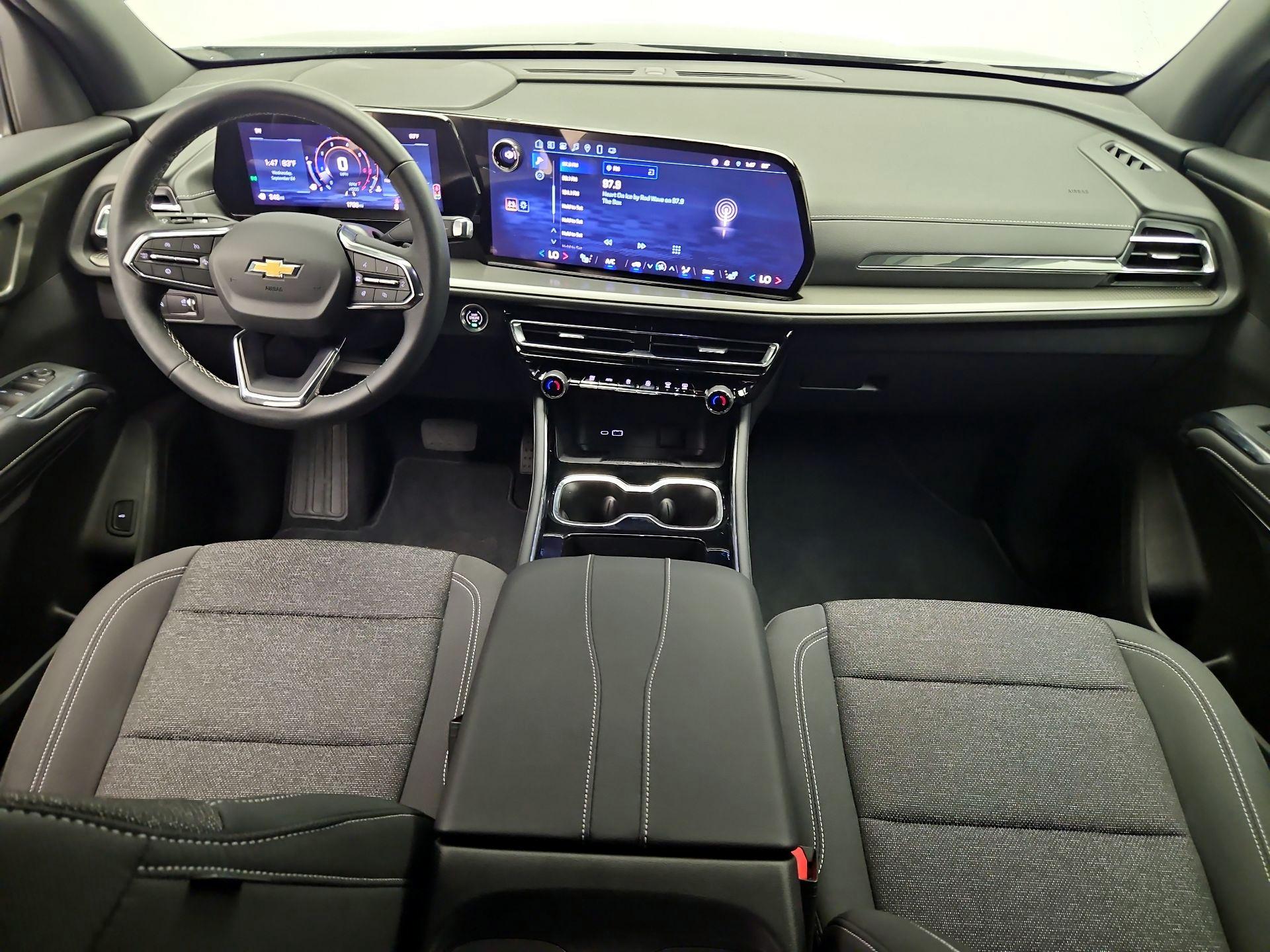 Thumbnail: 2025 Chevrolet Traverse - 9