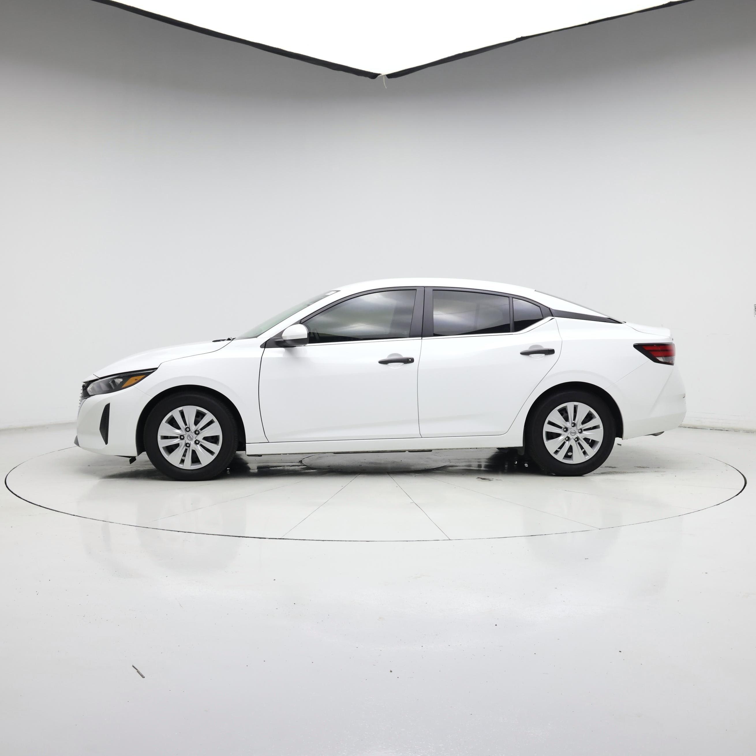 Thumbnail: 2025 Nissan Sentra - 3
