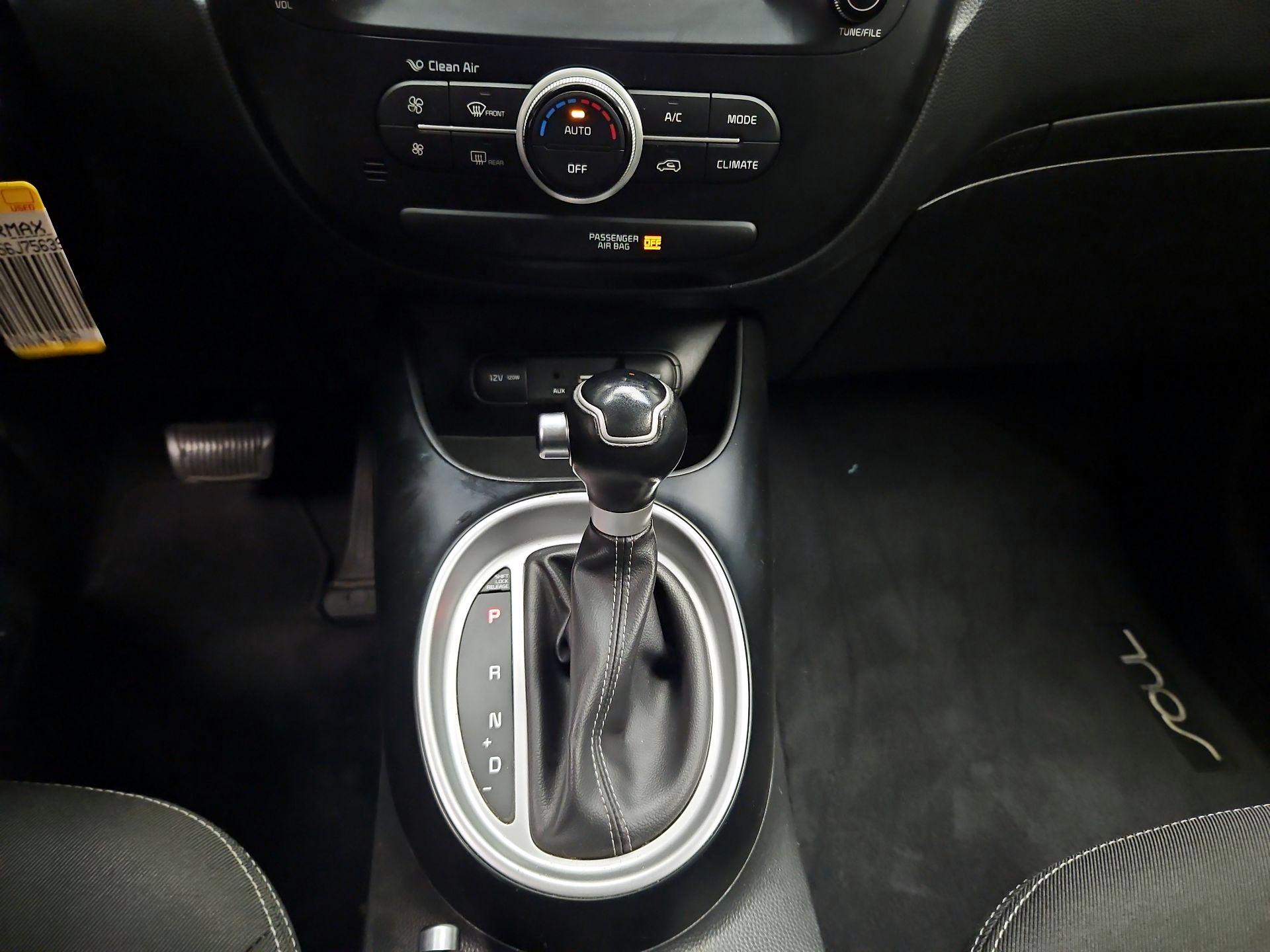 Thumbnail: 2018 Kia Soul - 16