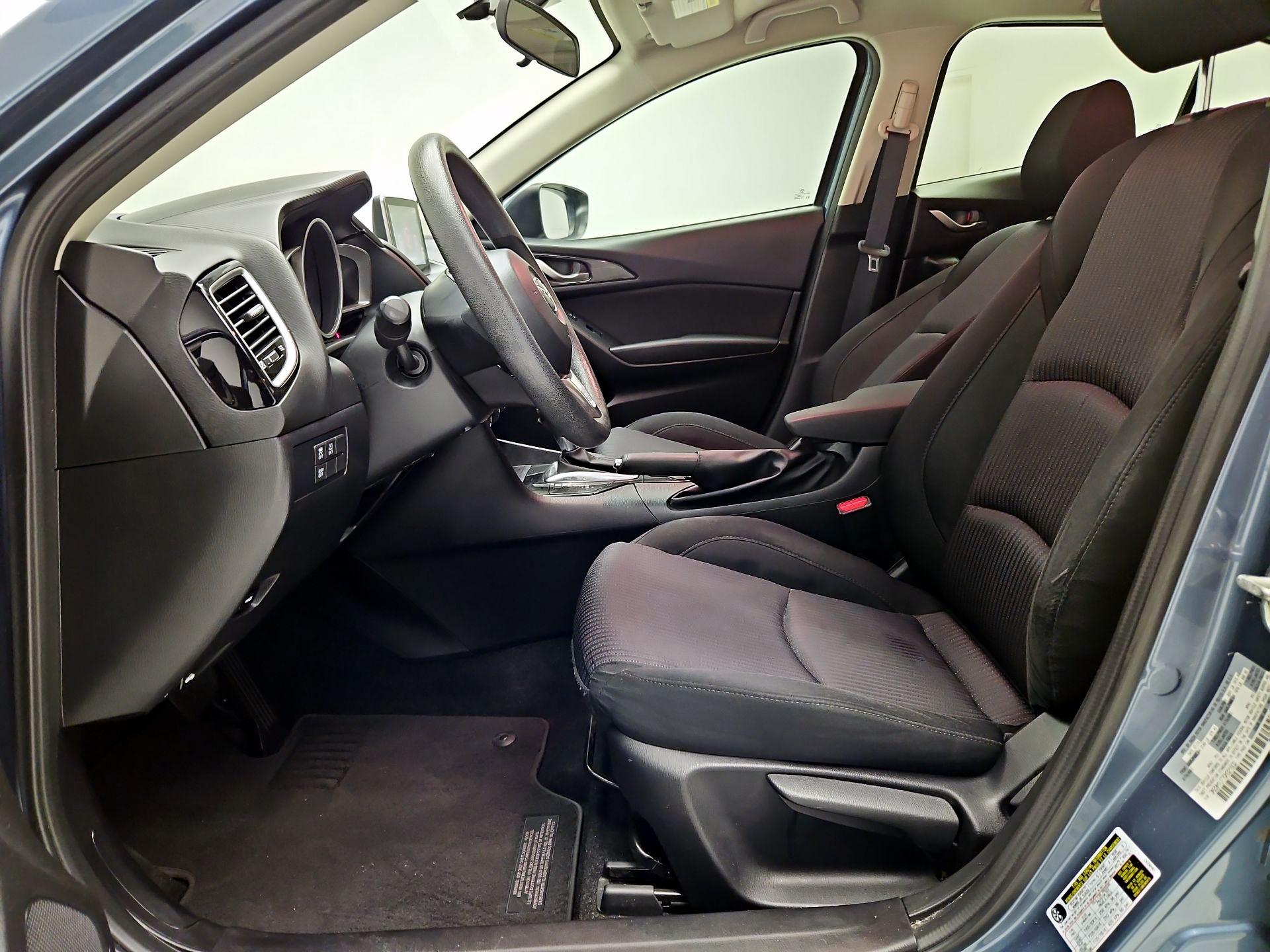 Thumbnail: 2016 Mazda Mazda3 - 11