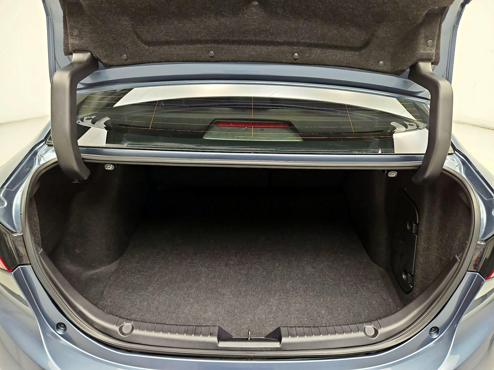 Thumbnail: 2016 Mazda Mazda3 - 18