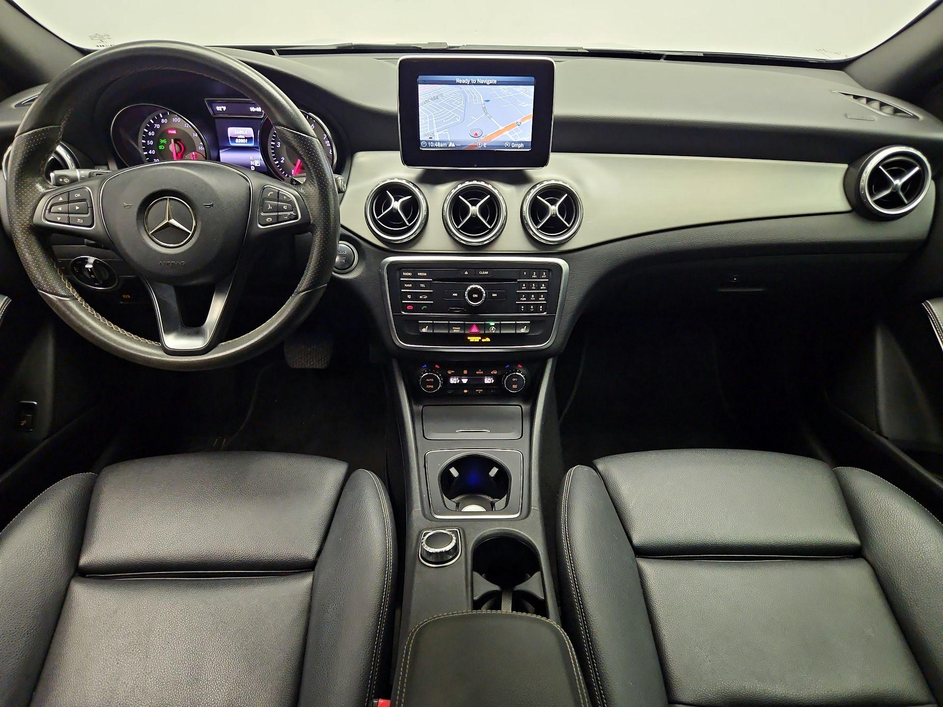Thumbnail: 2017 Mercedes-Benz GLA - 9