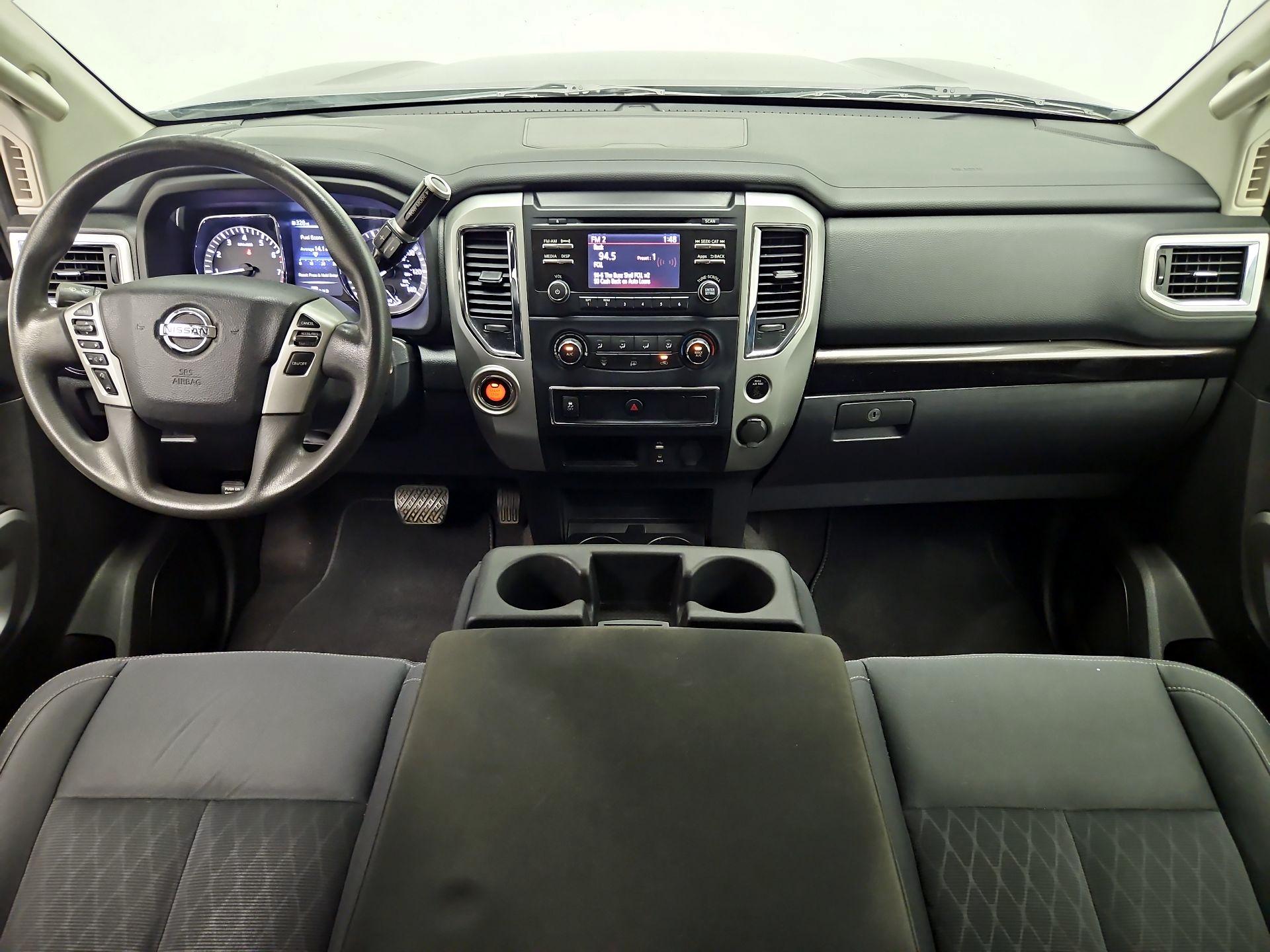 Thumbnail: 2017 Nissan Titan - 9
