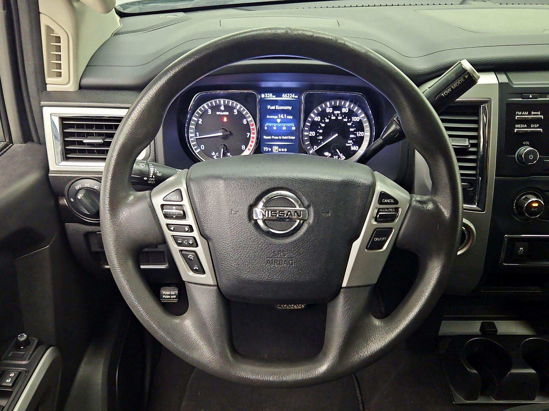 Thumbnail: 2017 Nissan Titan - 10