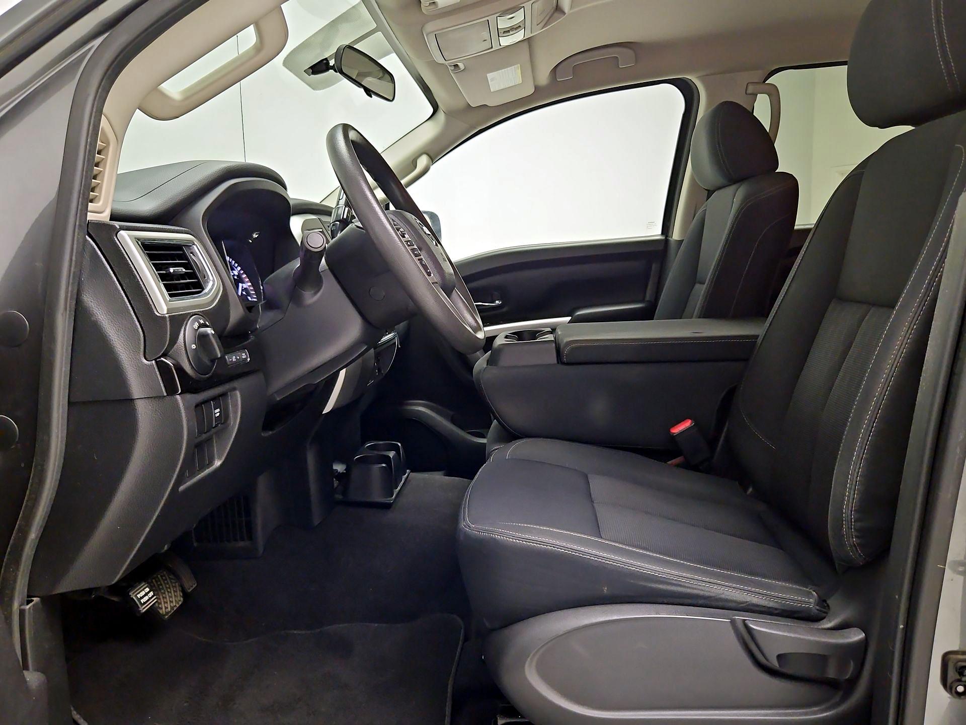 Thumbnail: 2017 Nissan Titan - 11