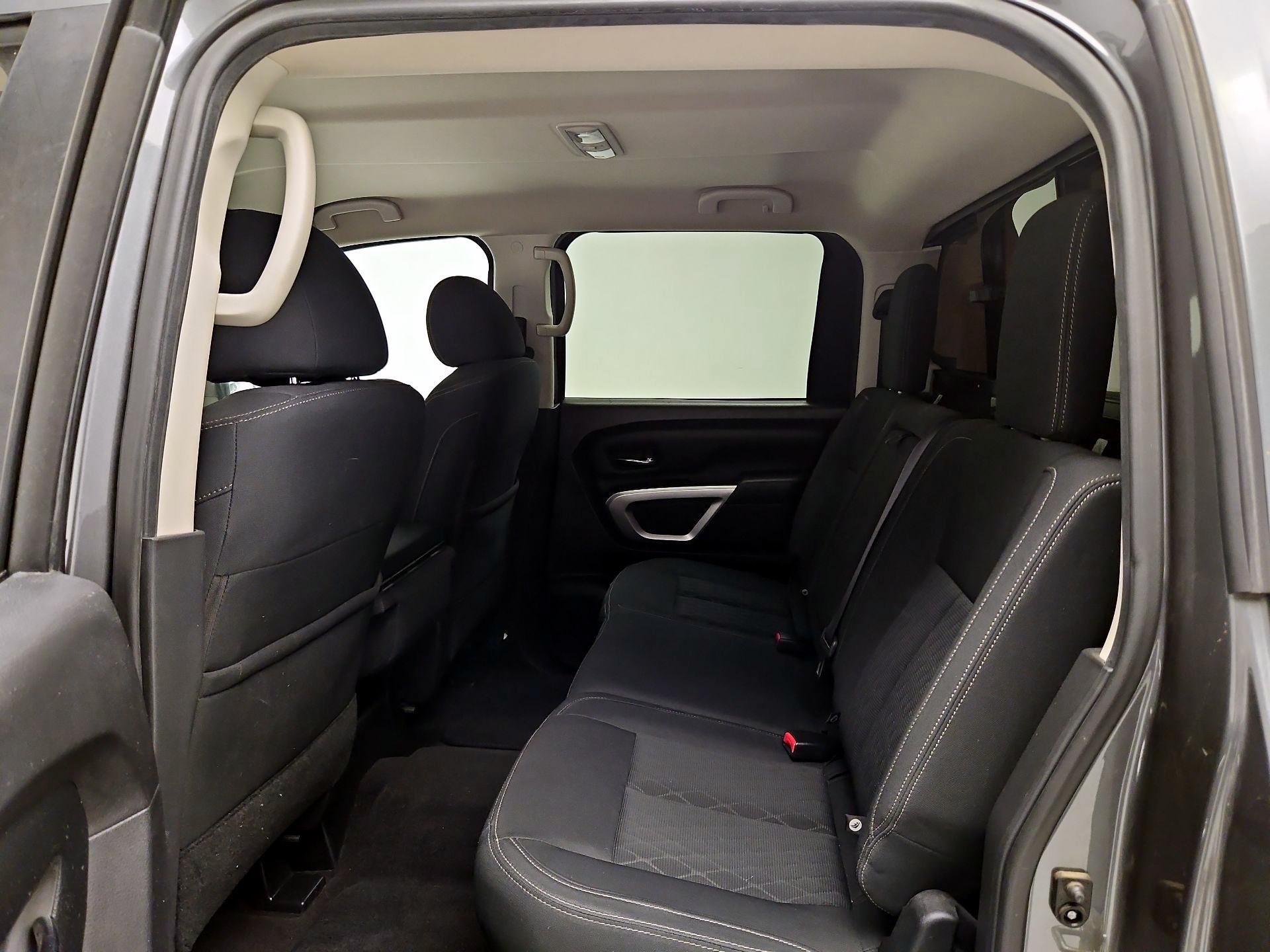 Thumbnail: 2017 Nissan Titan - 18