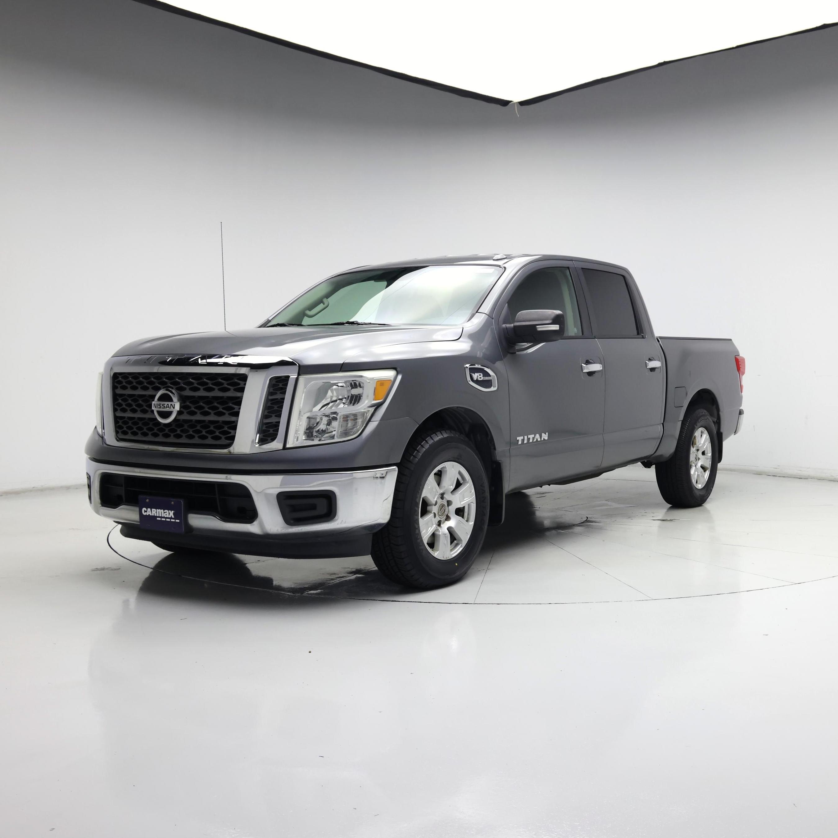 Thumbnail: 2017 Nissan Titan - 4