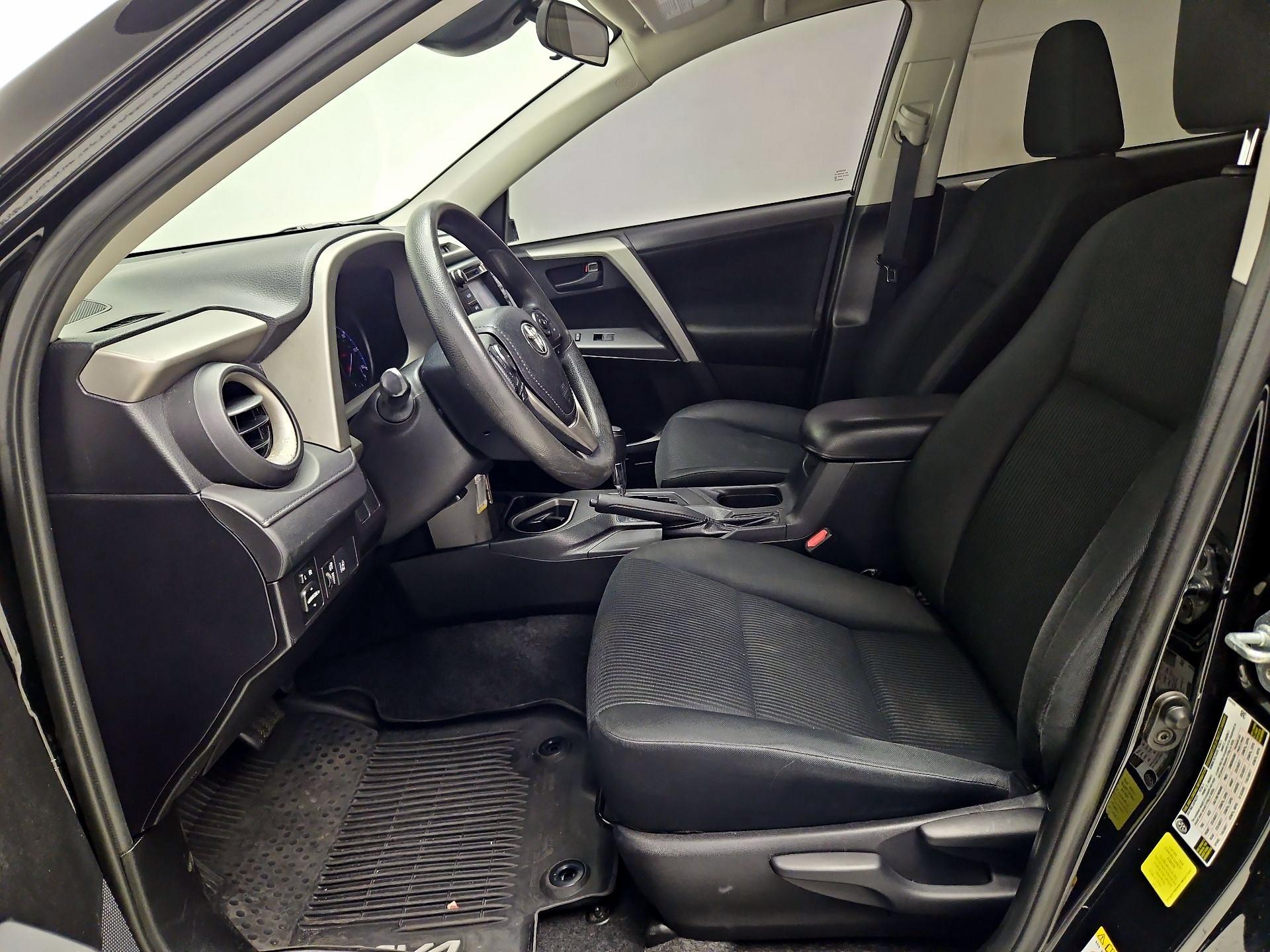 Thumbnail: 2017 Toyota RAV4 - 11