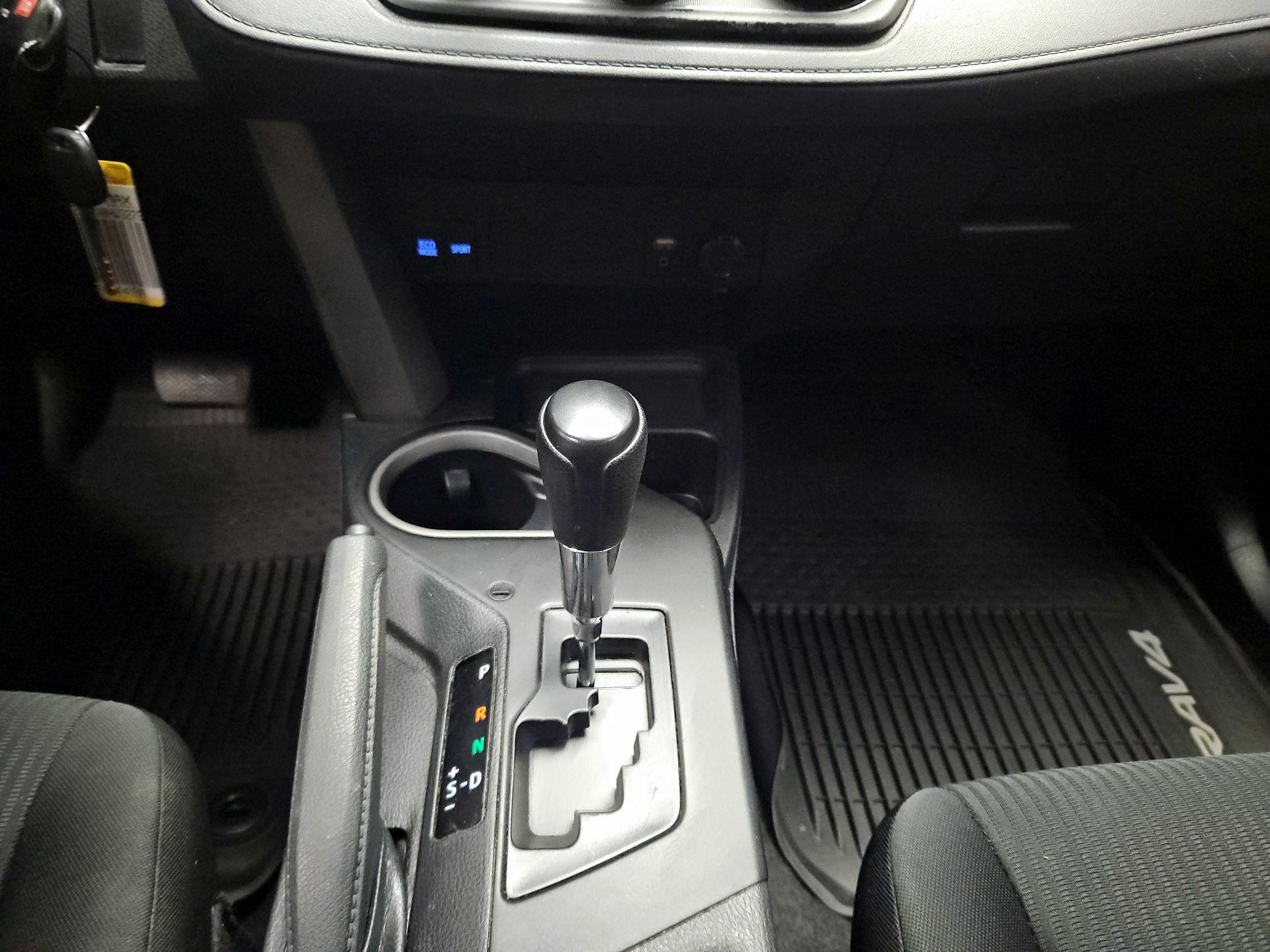 Thumbnail: 2017 Toyota RAV4 - 16