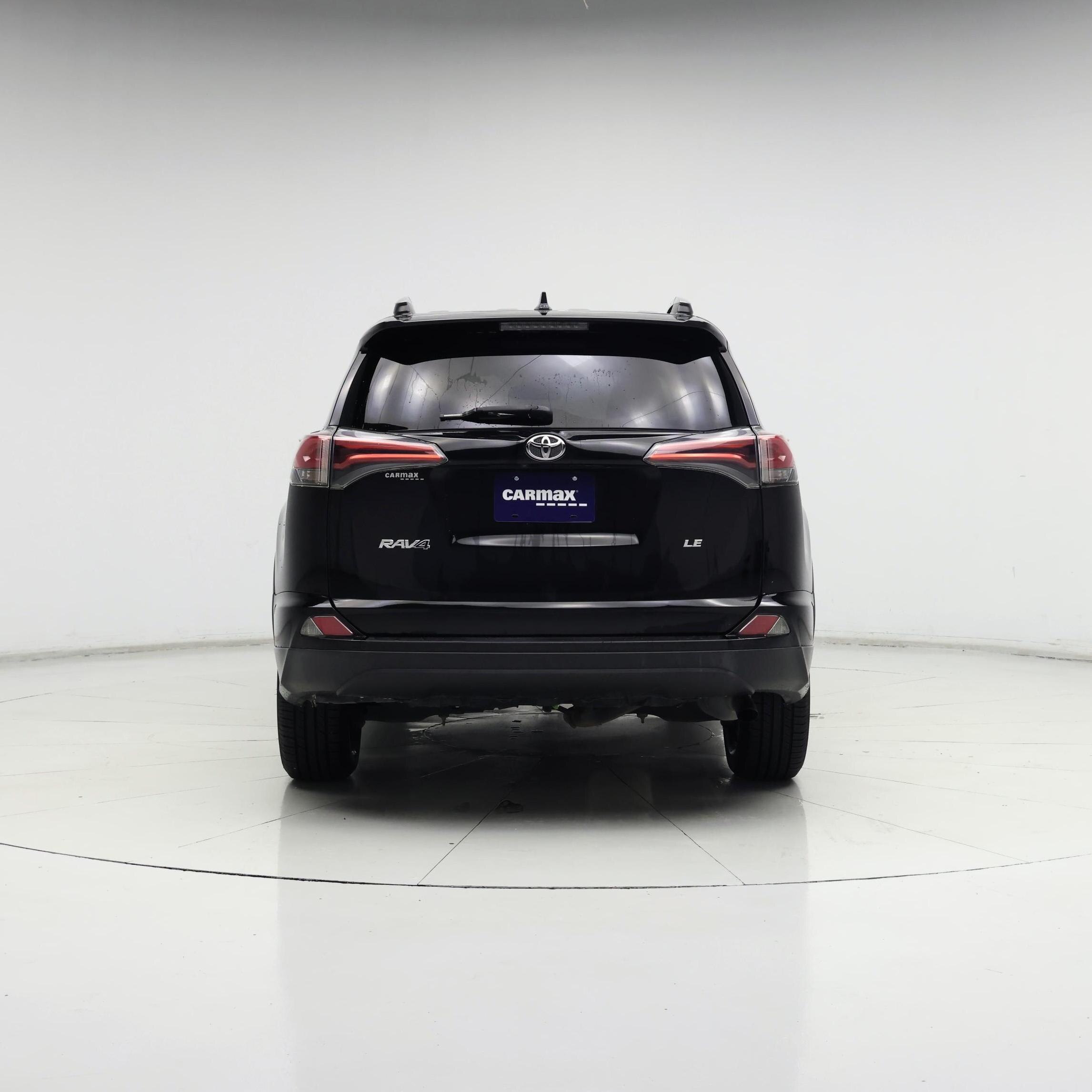 Thumbnail: 2017 Toyota RAV4 - 6