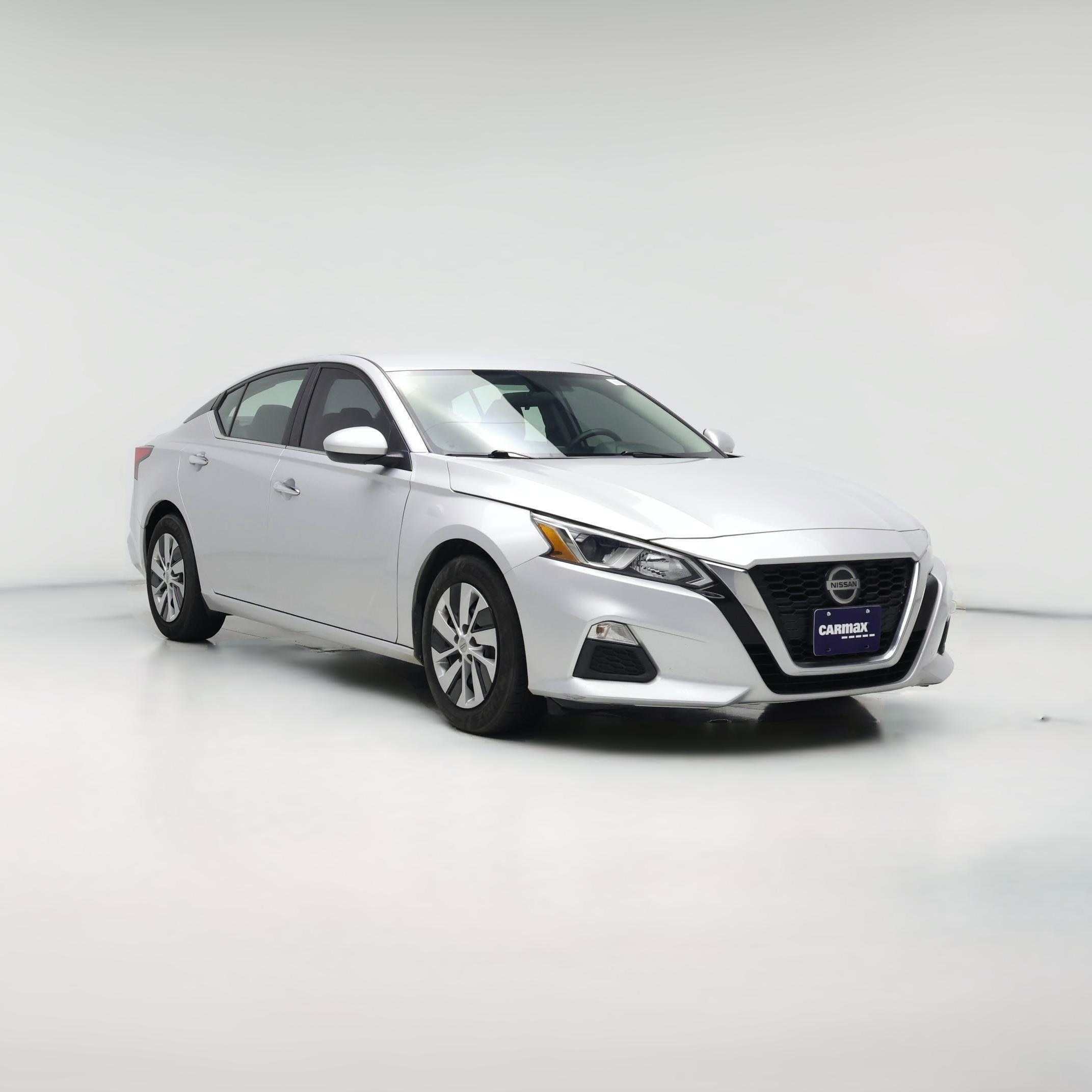 Thumbnail: 2020 Nissan Altima - 1