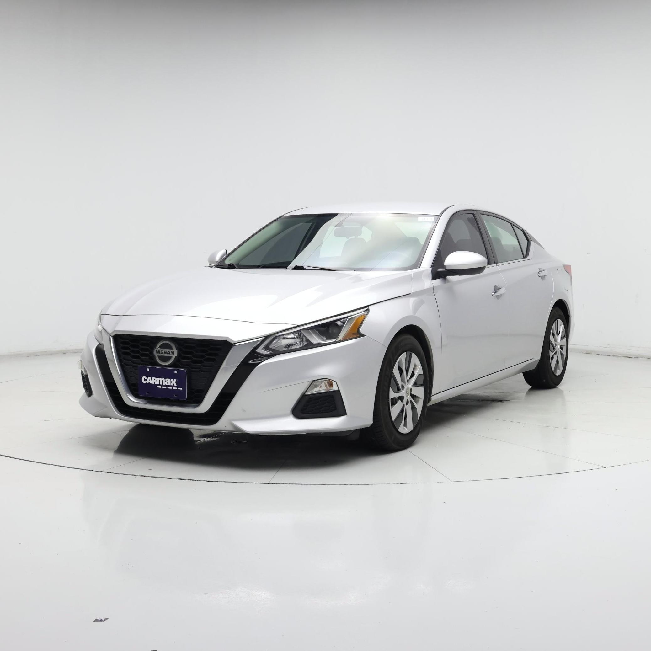 Thumbnail: 2020 Nissan Altima - 4