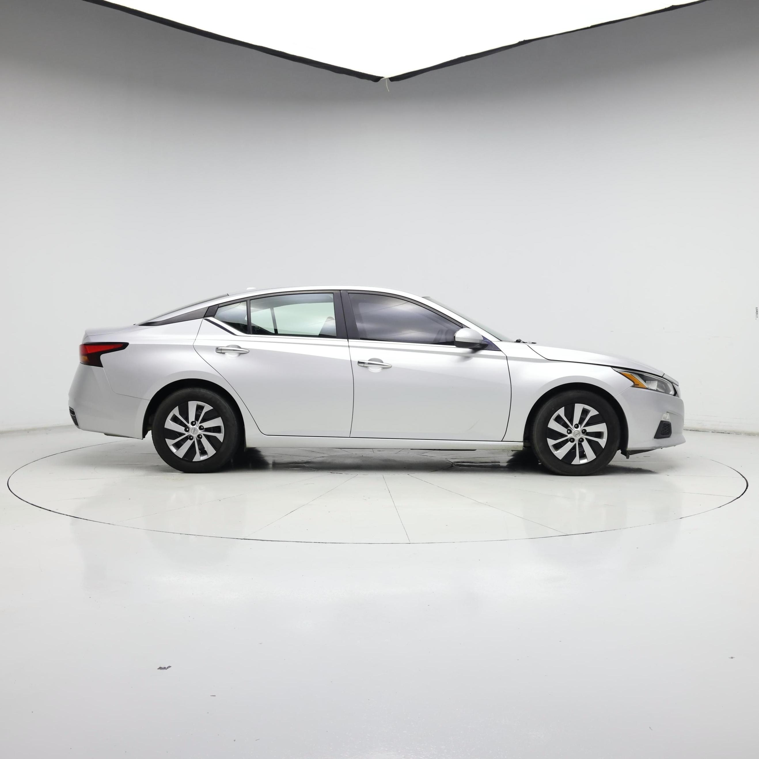 Thumbnail: 2020 Nissan Altima - 7