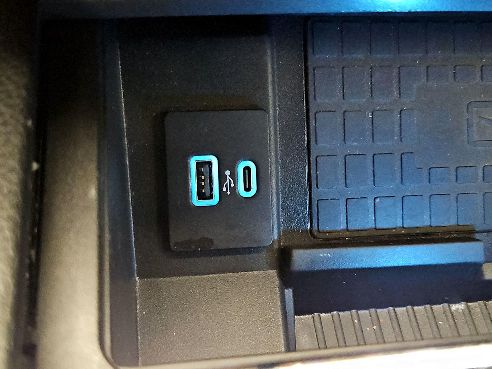 Thumbnail: 2021 Ford Expedition - 19