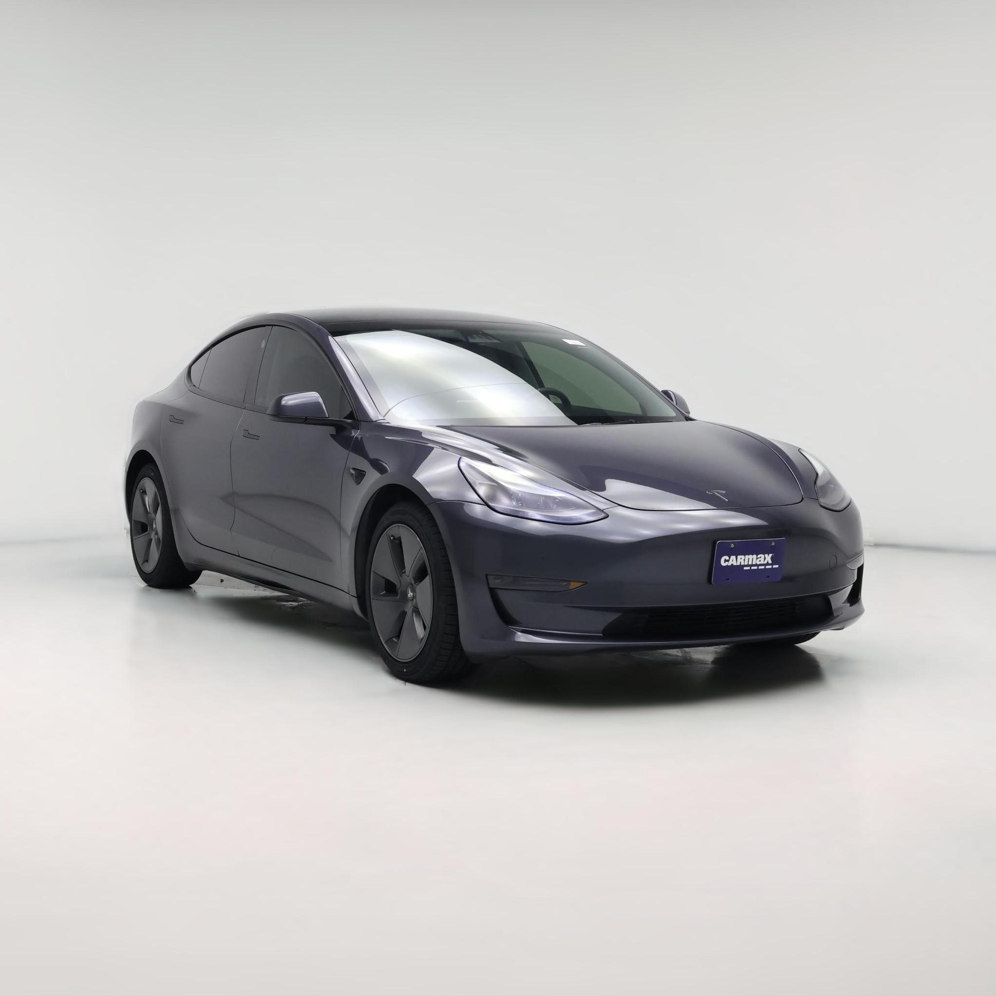 Thumbnail: 2023 Tesla Model 3 - 1