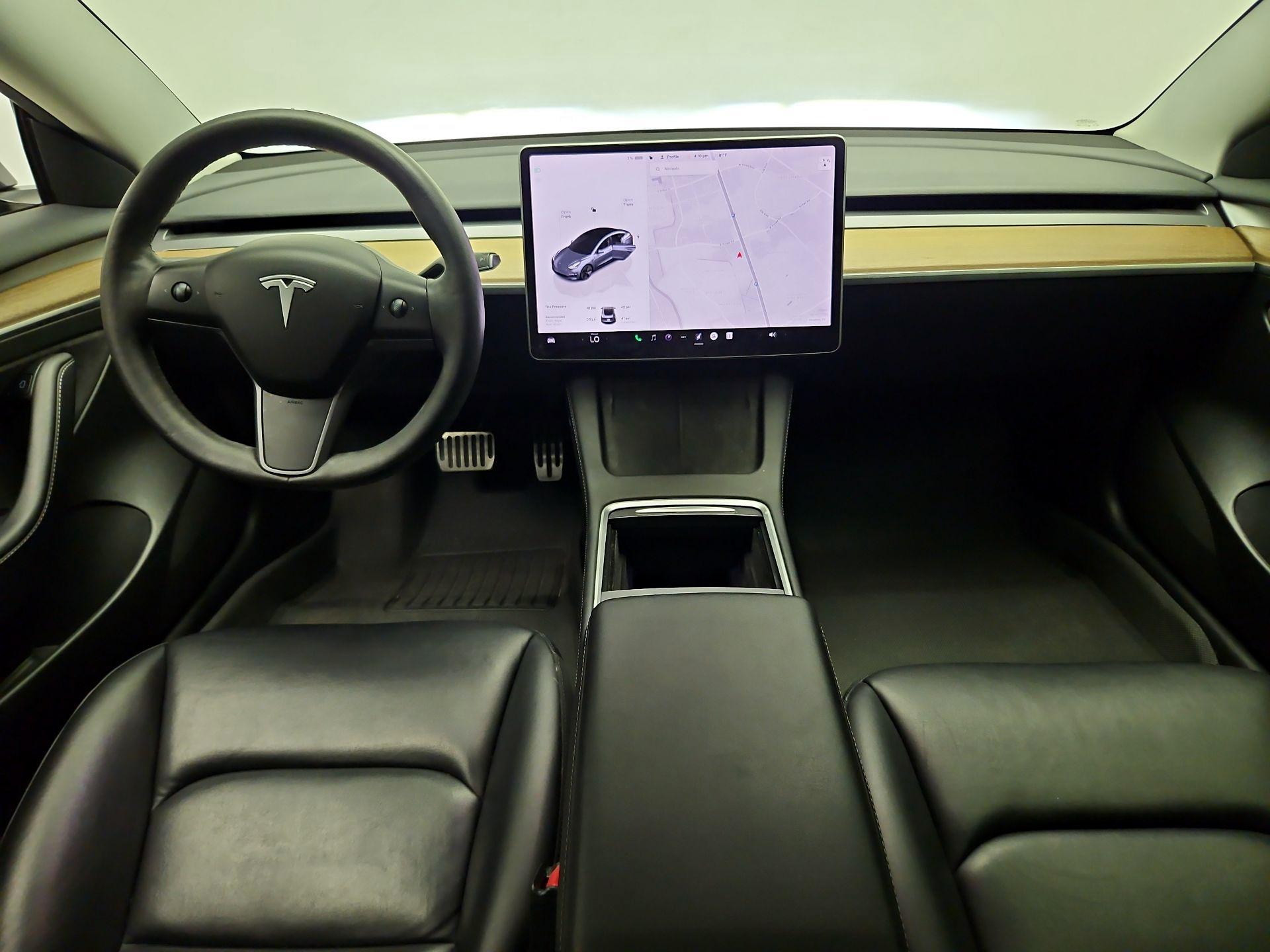 Thumbnail: 2023 Tesla Model 3 - 9