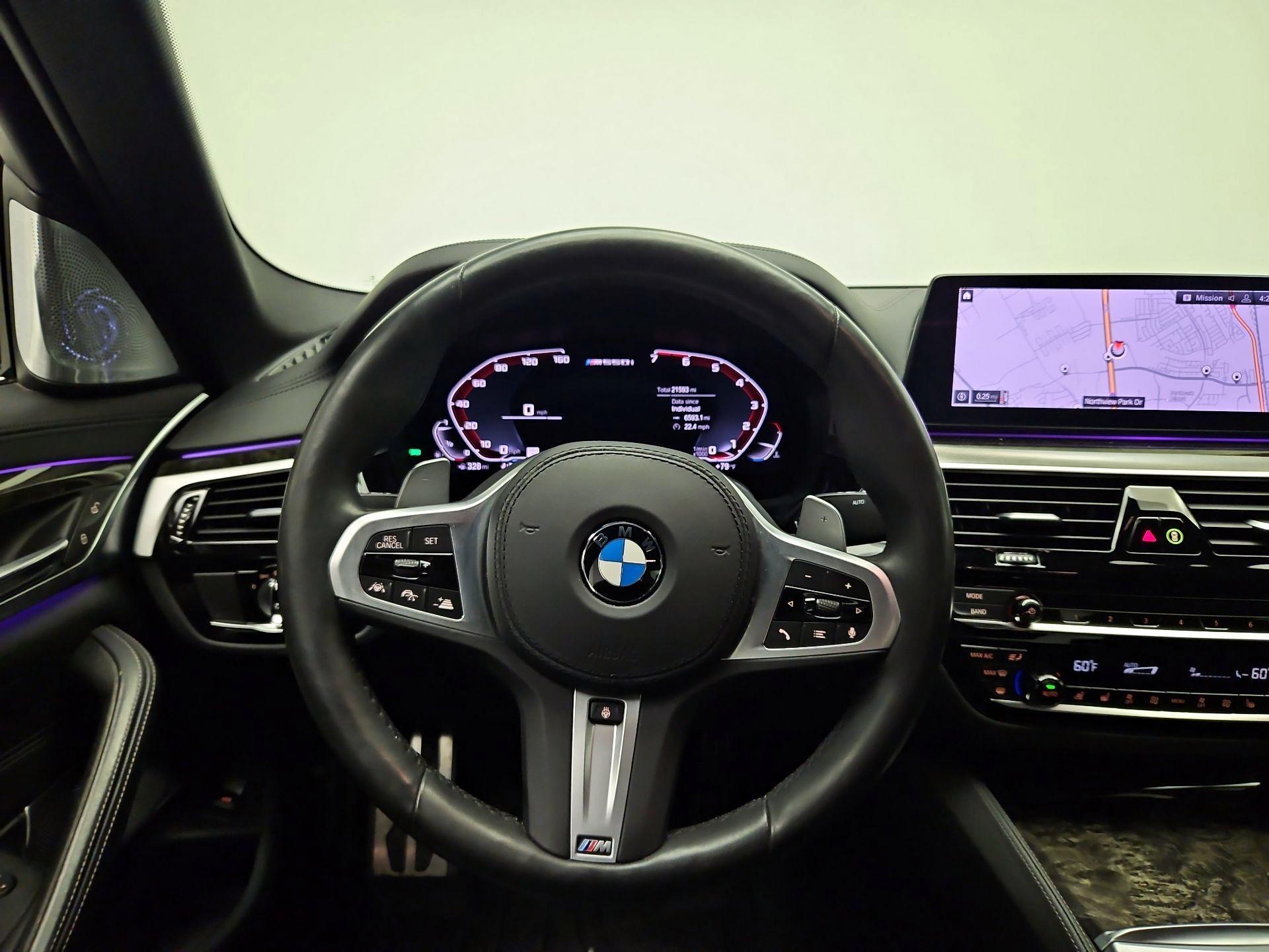 Thumbnail: 2020 BMW 5 Series - 10