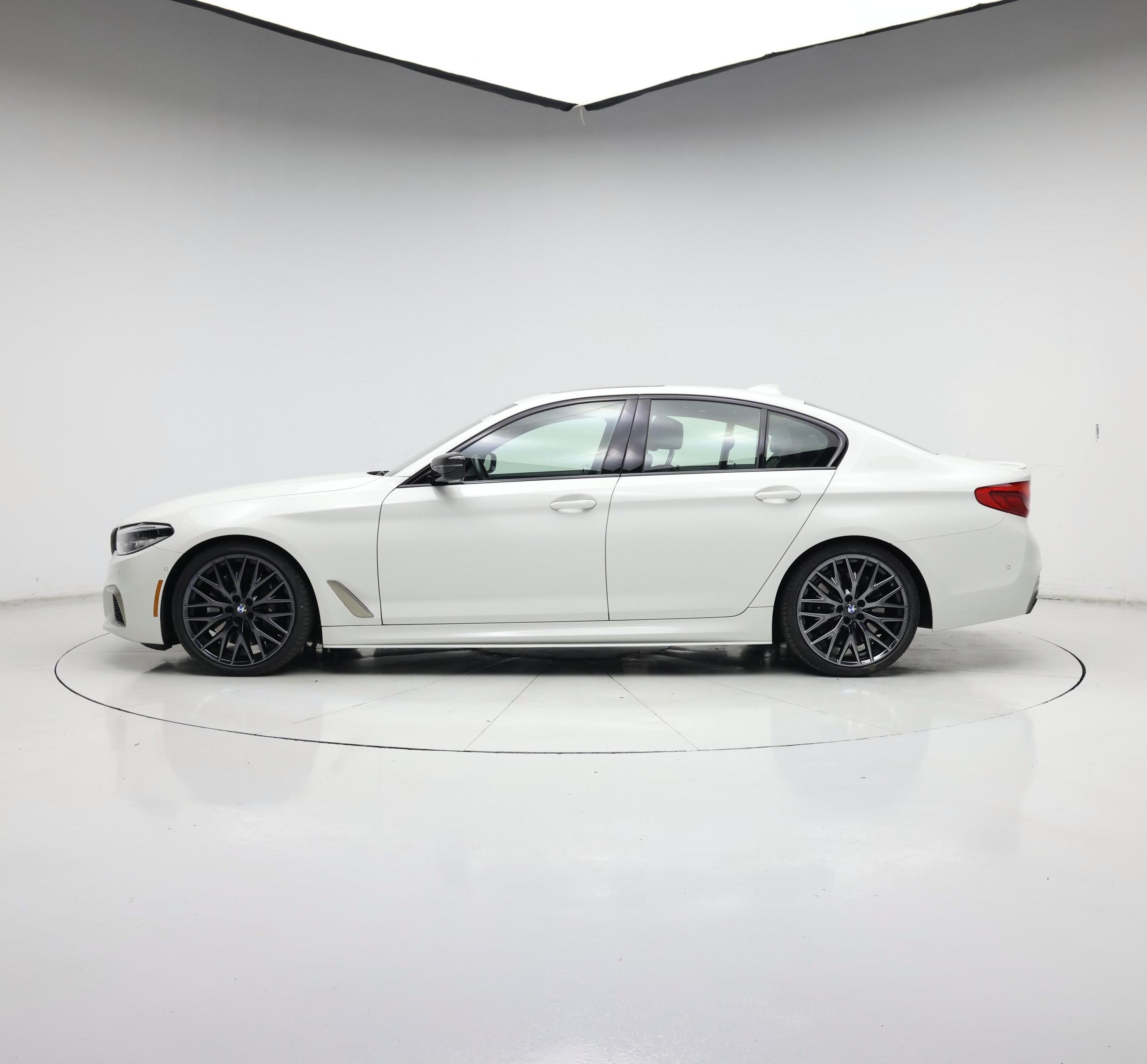 Thumbnail: 2020 BMW 5 Series - 3