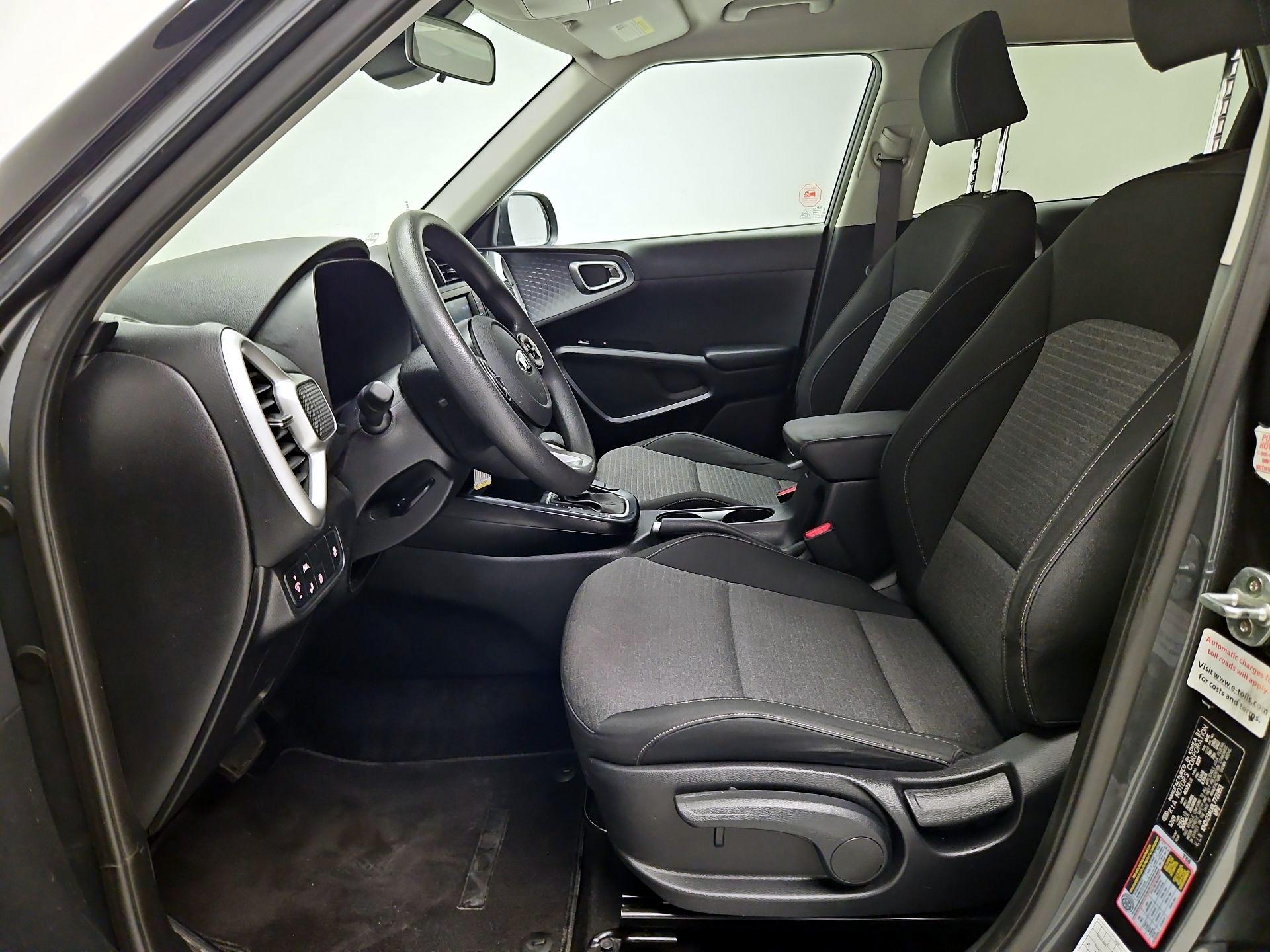 Thumbnail: 2020 Kia Soul - 11