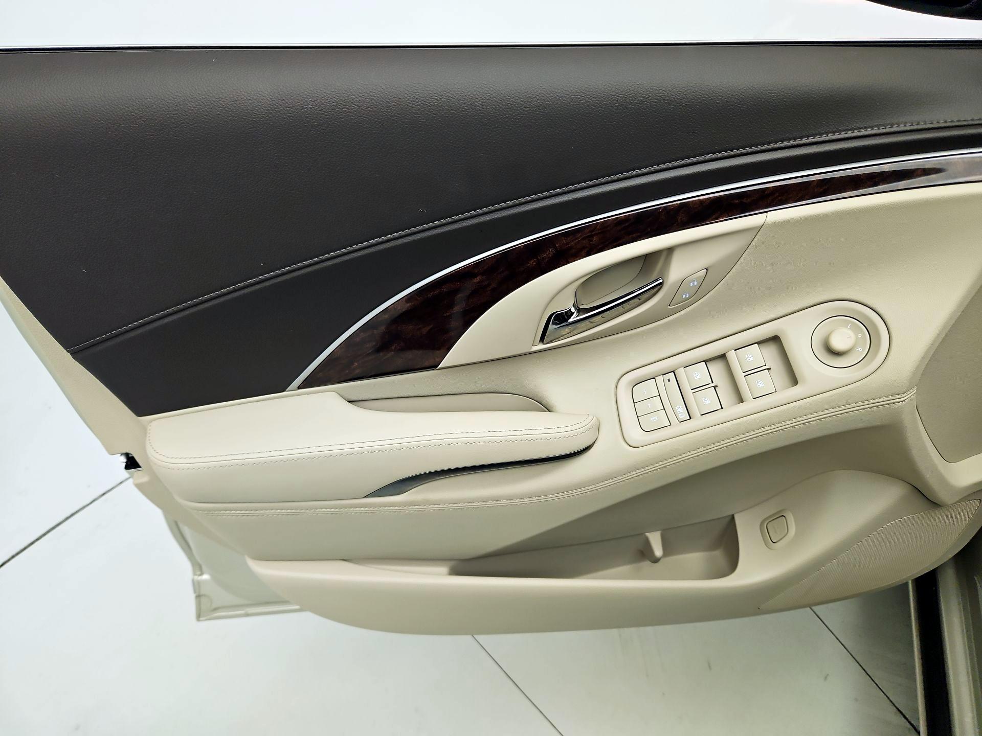 Thumbnail: 2014 Buick LaCrosse - 12
