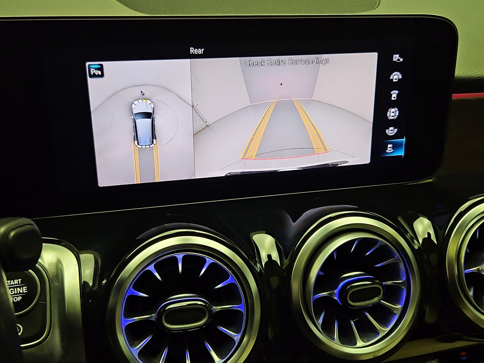 Thumbnail: 2023 Mercedes-Benz GLB - 14