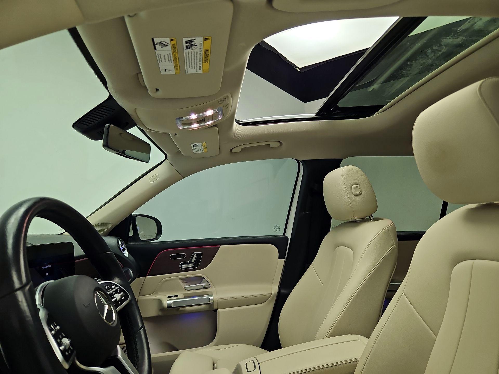 Thumbnail: 2023 Mercedes-Benz GLB - 19