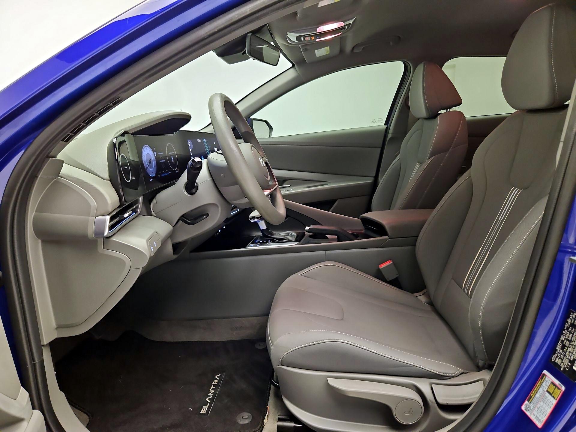 Thumbnail: 2024 Hyundai Elantra - 11