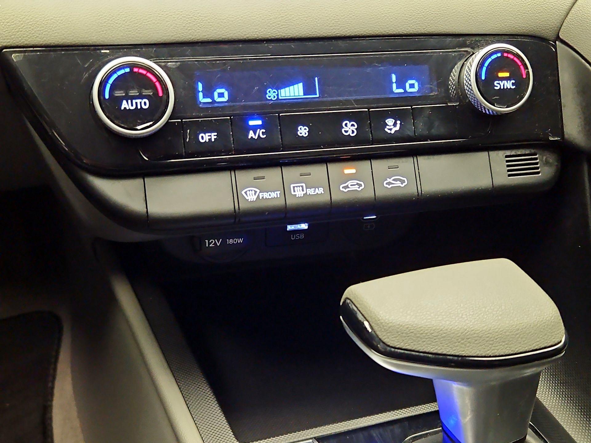Thumbnail: 2024 Hyundai Elantra - 17