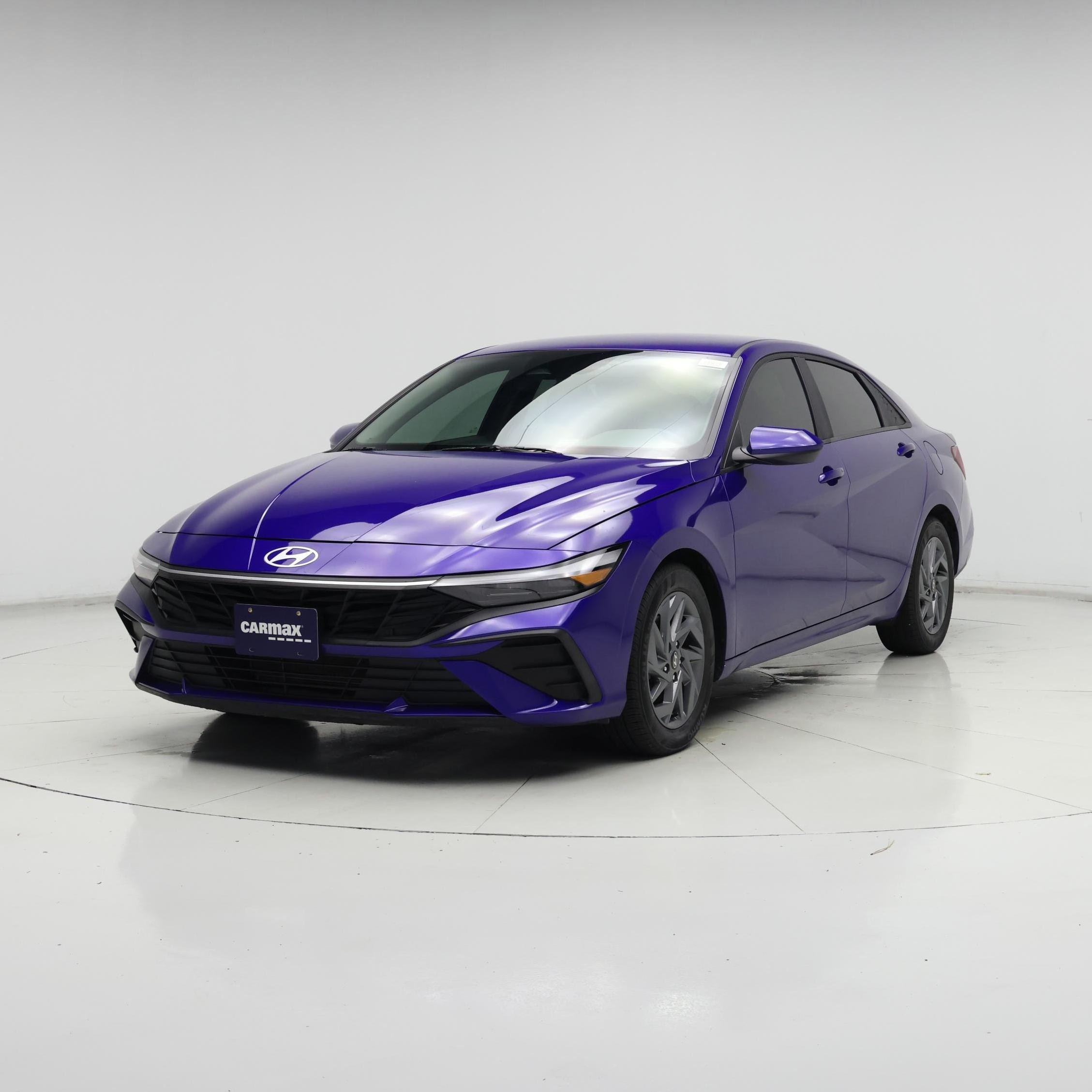 Thumbnail: 2024 Hyundai Elantra - 4