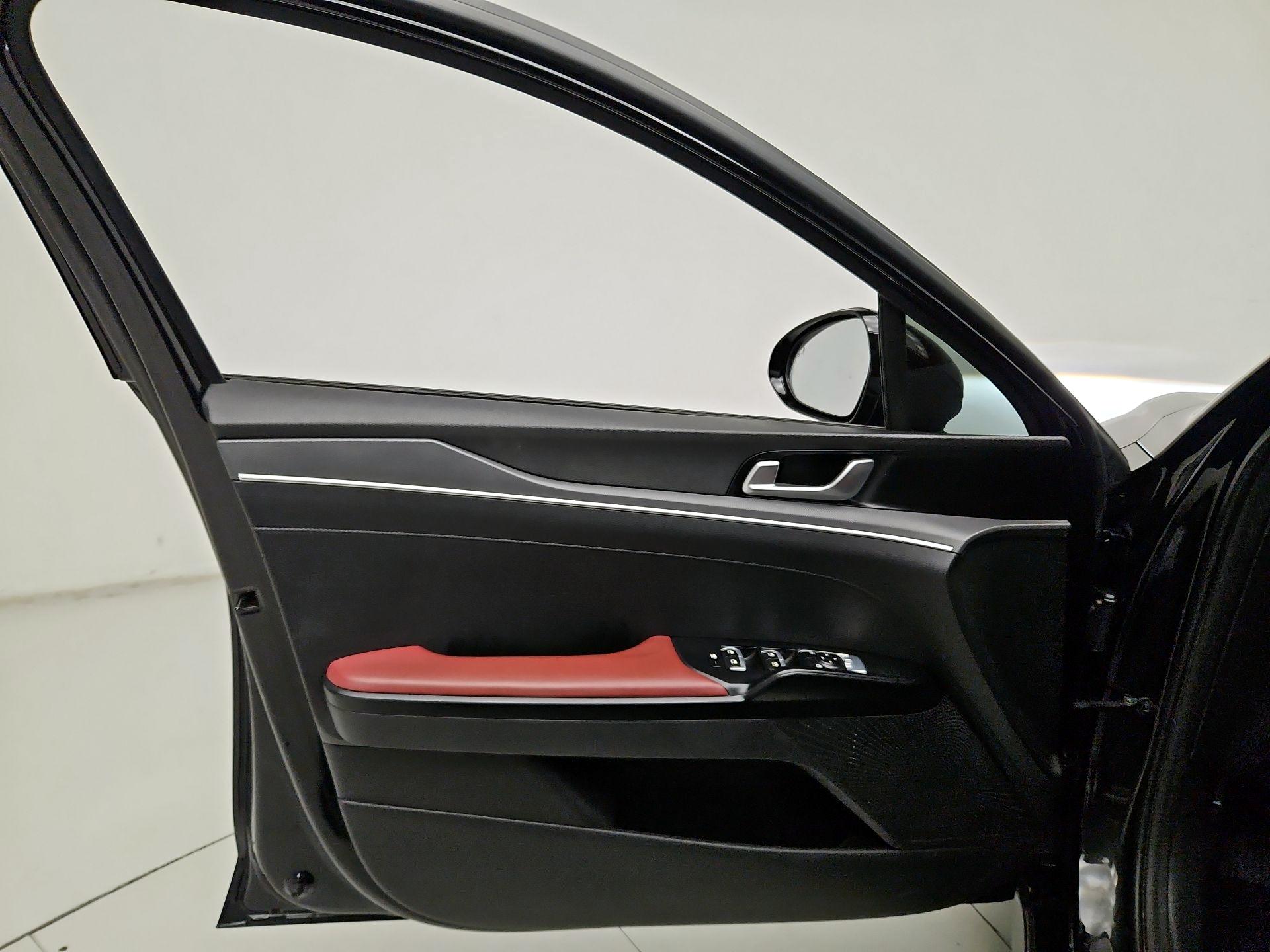 Thumbnail: 2023 Kia K5 - 12