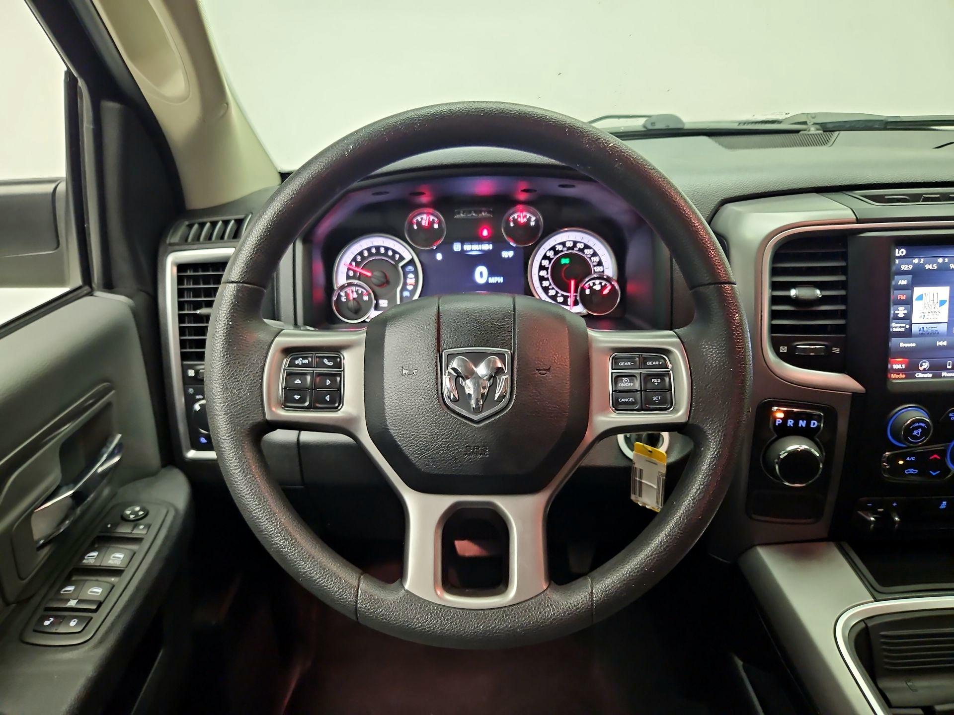 Thumbnail: 2023 RAM 1500 Classic - 10
