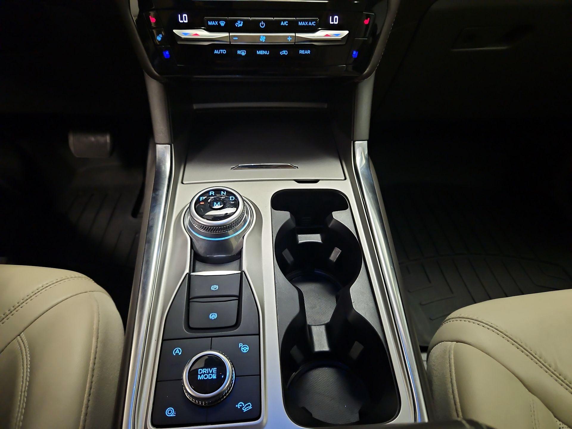 Thumbnail: 2021 Ford Explorer - 17