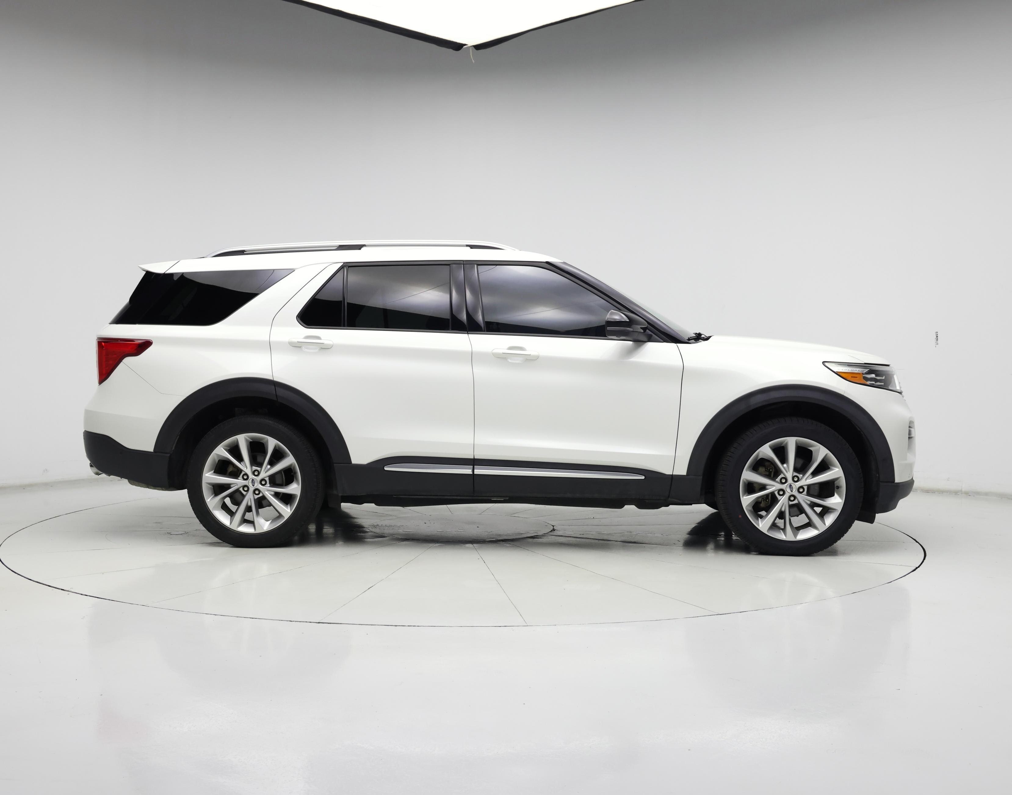 Thumbnail: 2021 Ford Explorer - 7