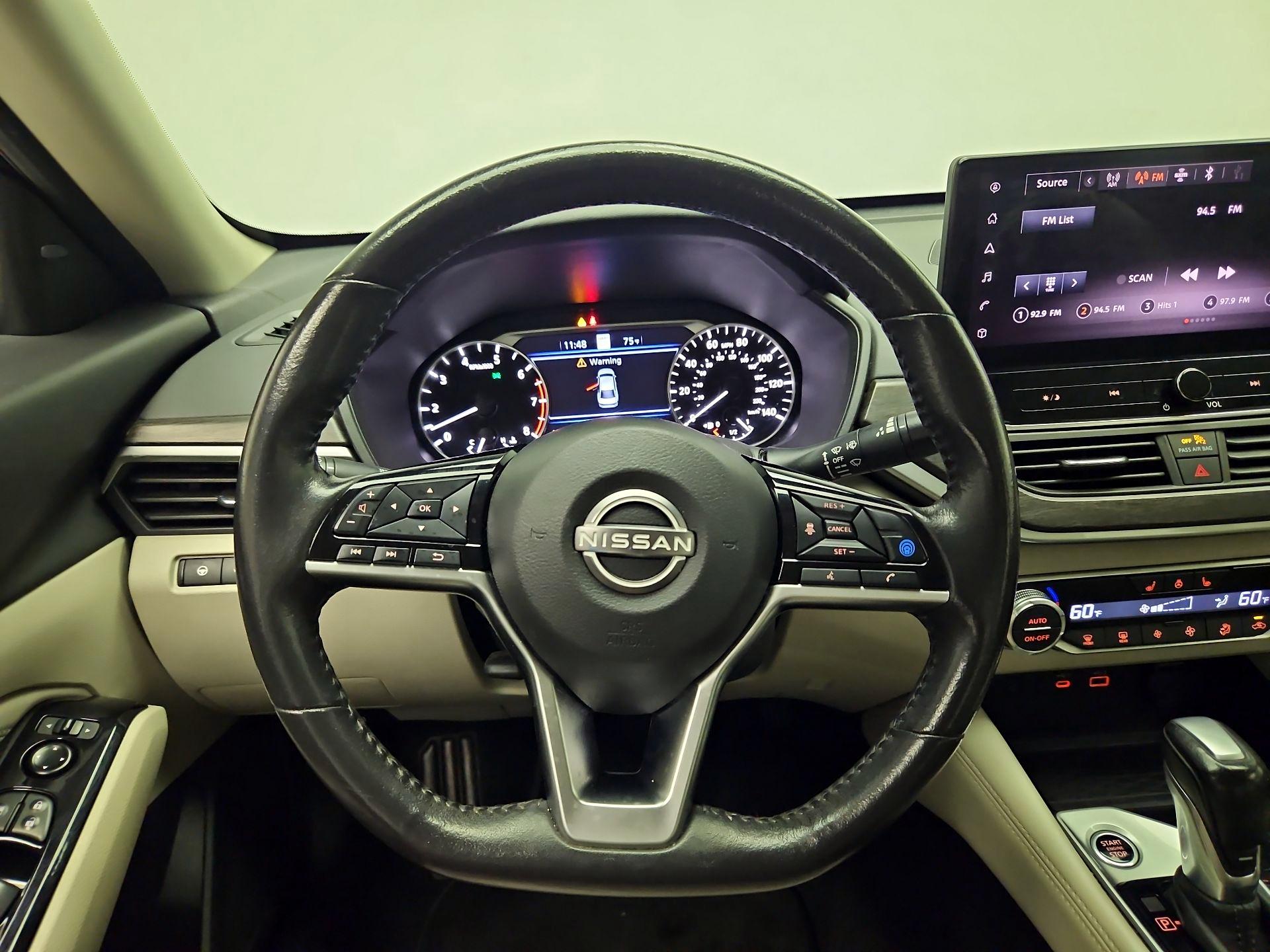 Thumbnail: 2023 Nissan Altima - 10