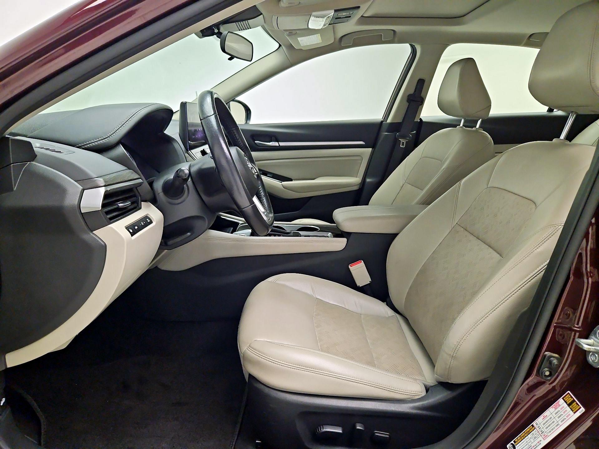 Thumbnail: 2023 Nissan Altima - 11