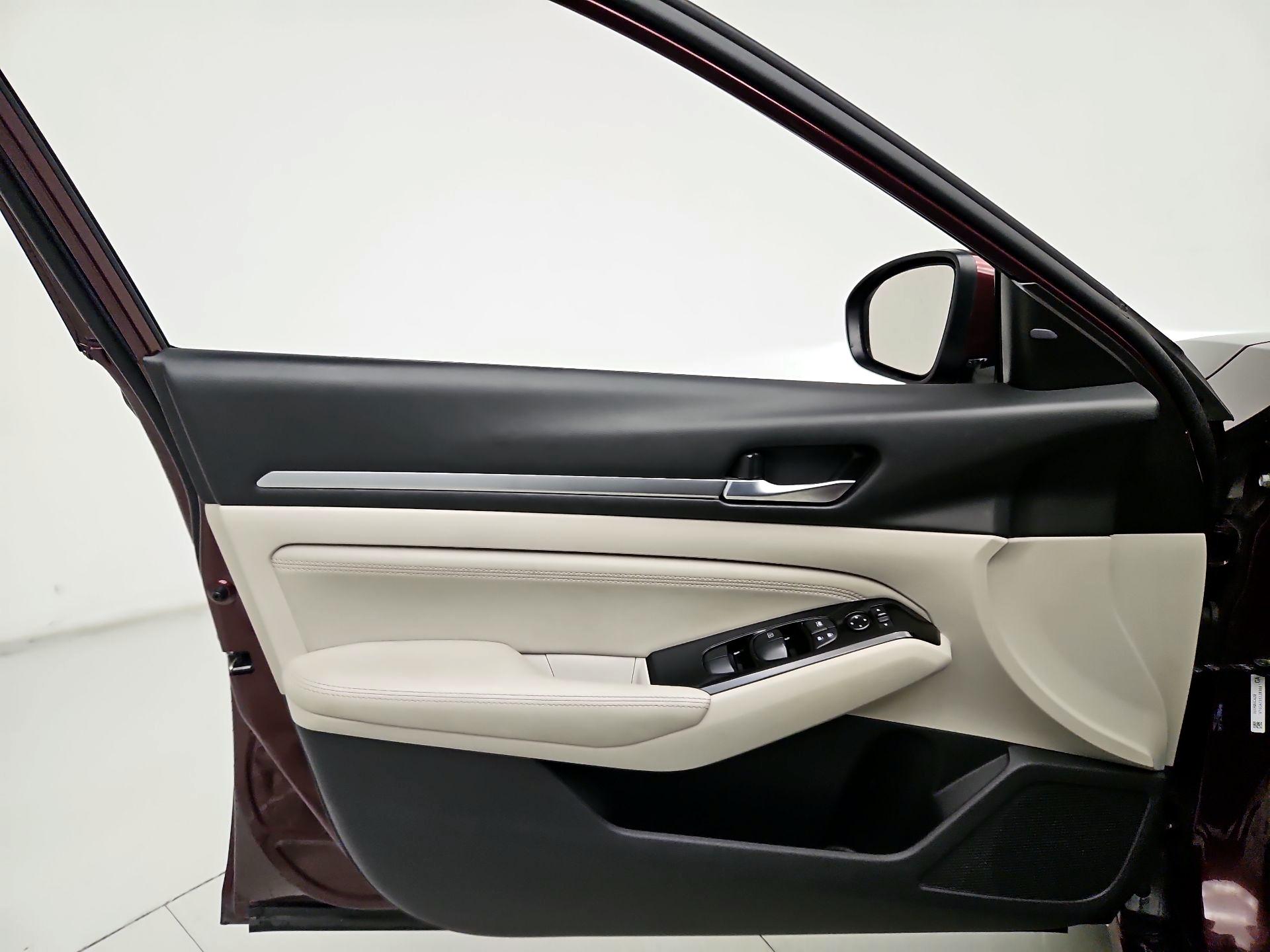 Thumbnail: 2023 Nissan Altima - 12