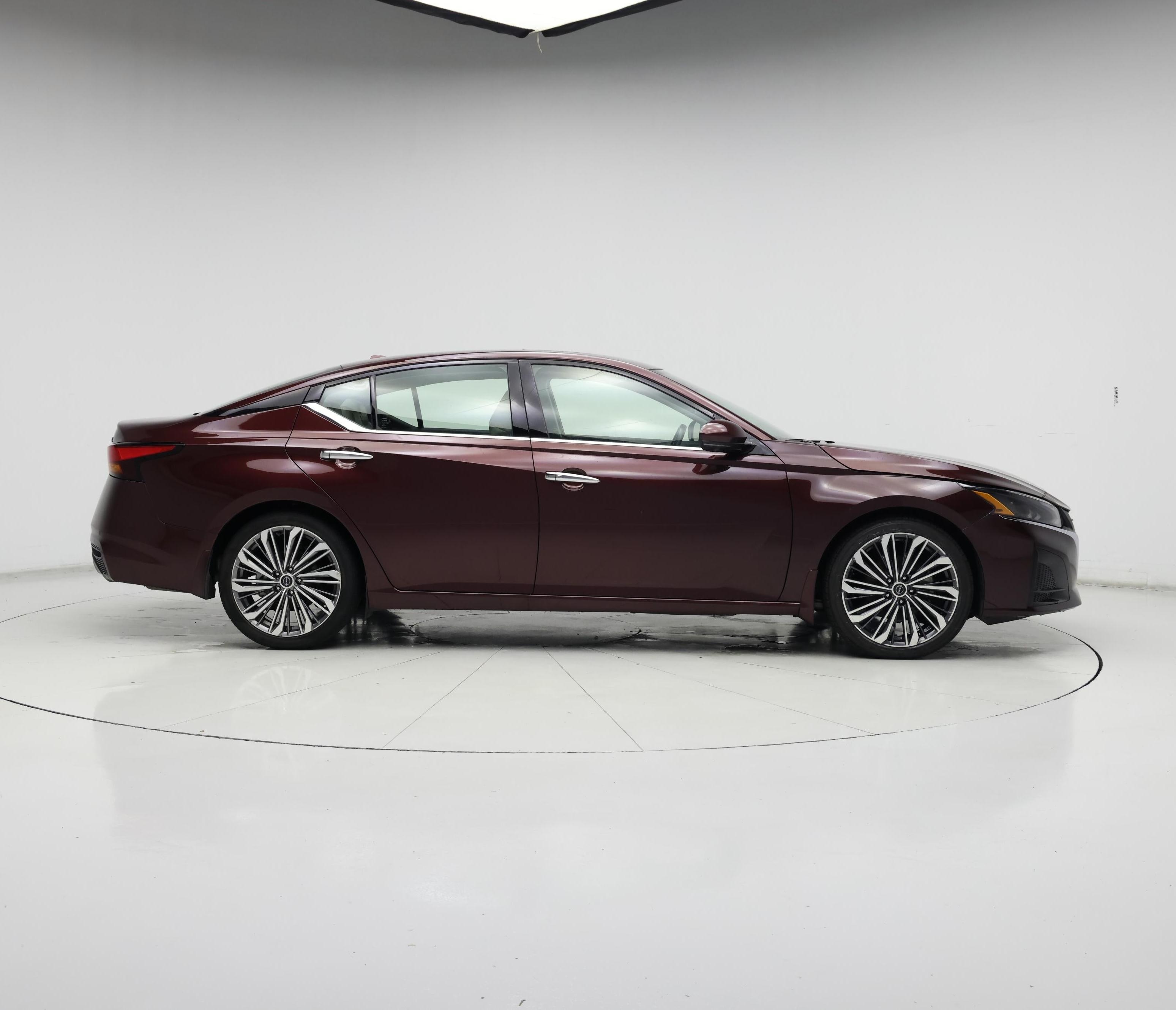 Thumbnail: 2023 Nissan Altima - 7