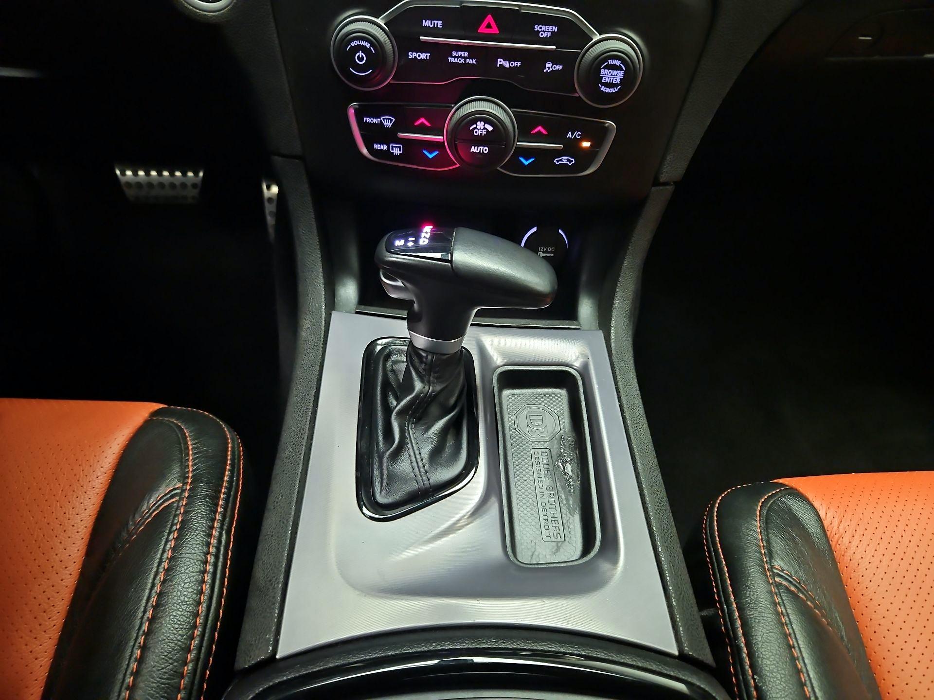 Thumbnail: 2021 Dodge Charger - 16
