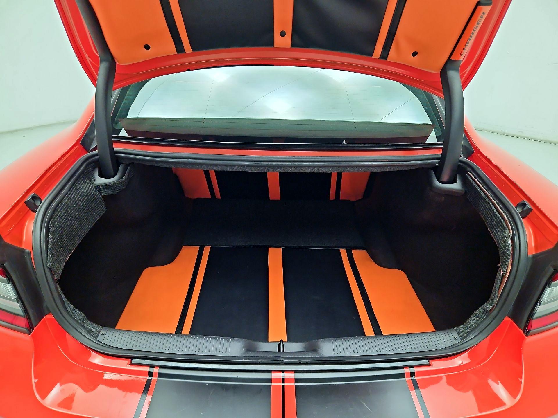 Thumbnail: 2021 Dodge Charger - 18