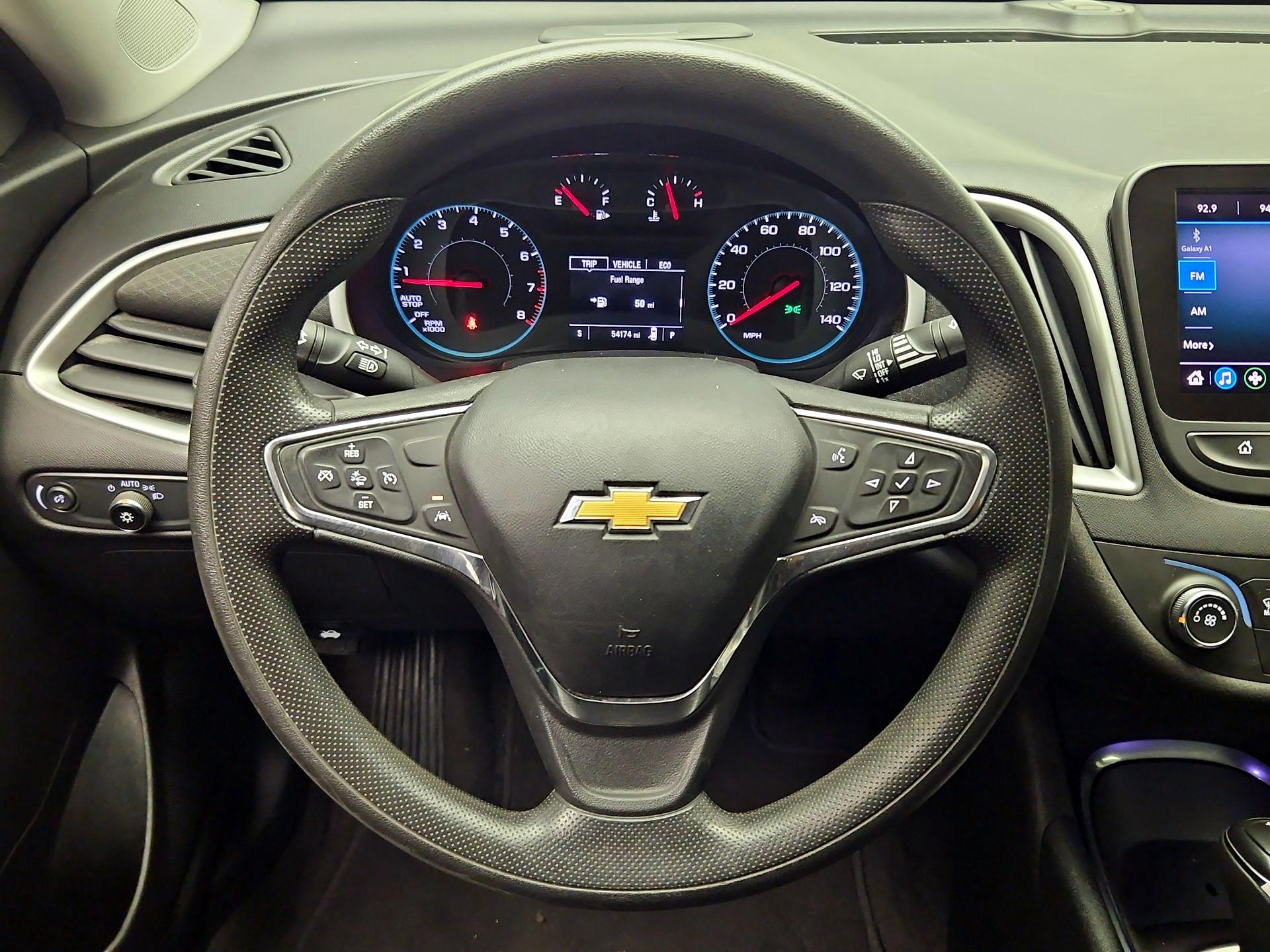 Thumbnail: 2020 Chevrolet Malibu - 10