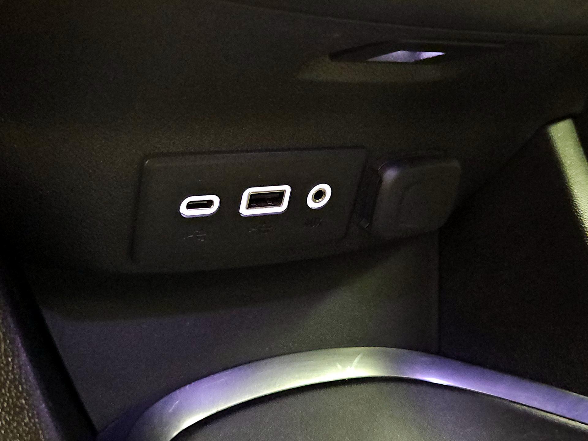 Thumbnail: 2020 Chevrolet Malibu - 18